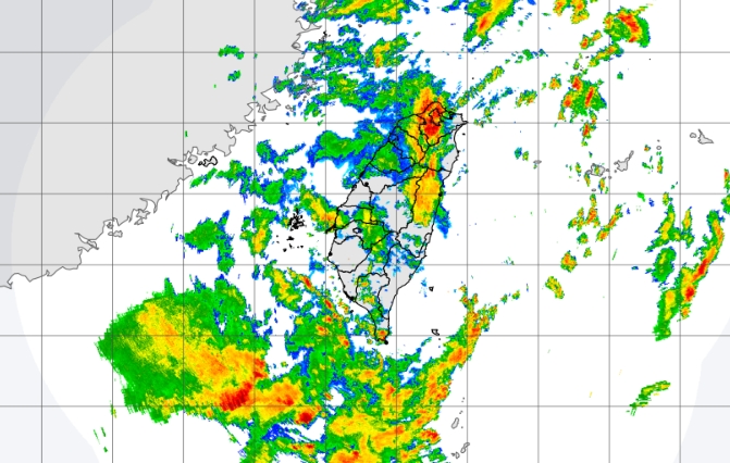 中央氣象署今日對「基隆市、台北市、新北市」發布大雷雨即時訊息。（翻攝自中央氣象署官網）