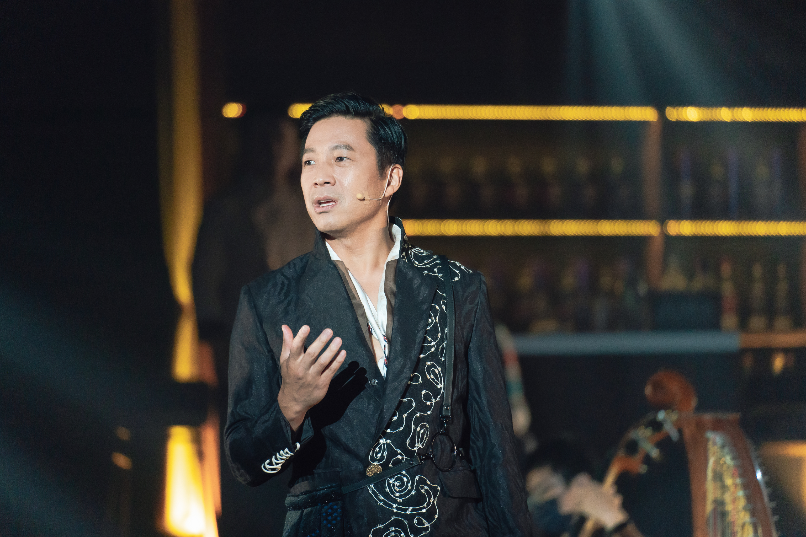《囍宴音樂劇》主創之一、台裔美籍百老匯演員楊呈偉曾來台演出《夢幻愛程The Fantasticks》。 ( 華文環藝提供)