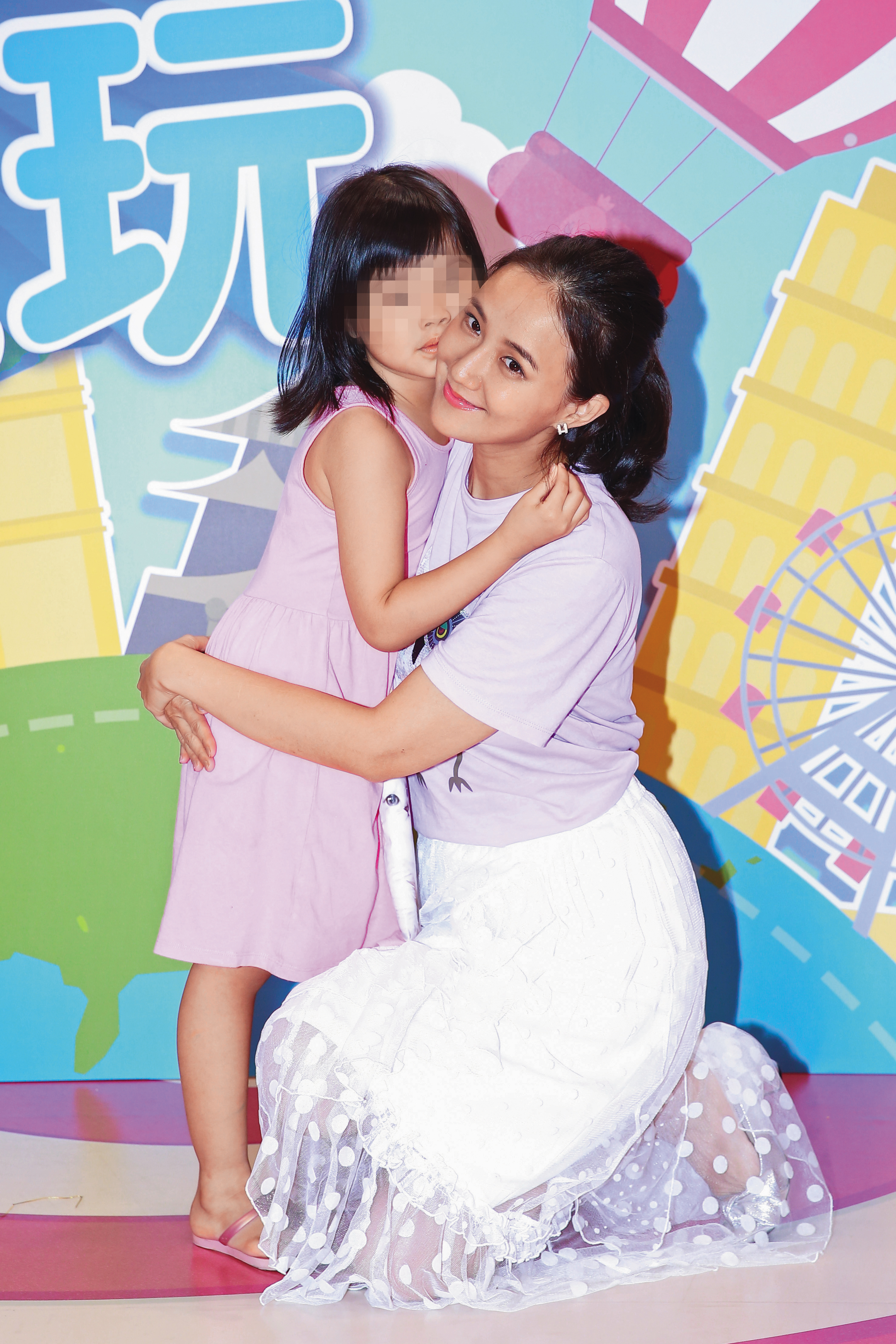 除了工作，何妤玟相當重視與小孩相處的時間。
