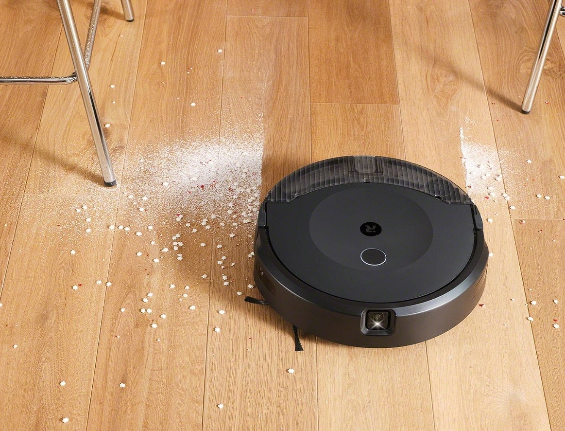 掃地機器人公司iRobot申請破產，將由中國代工廠收購100%股權。（翻攝自iRobot Instagram）