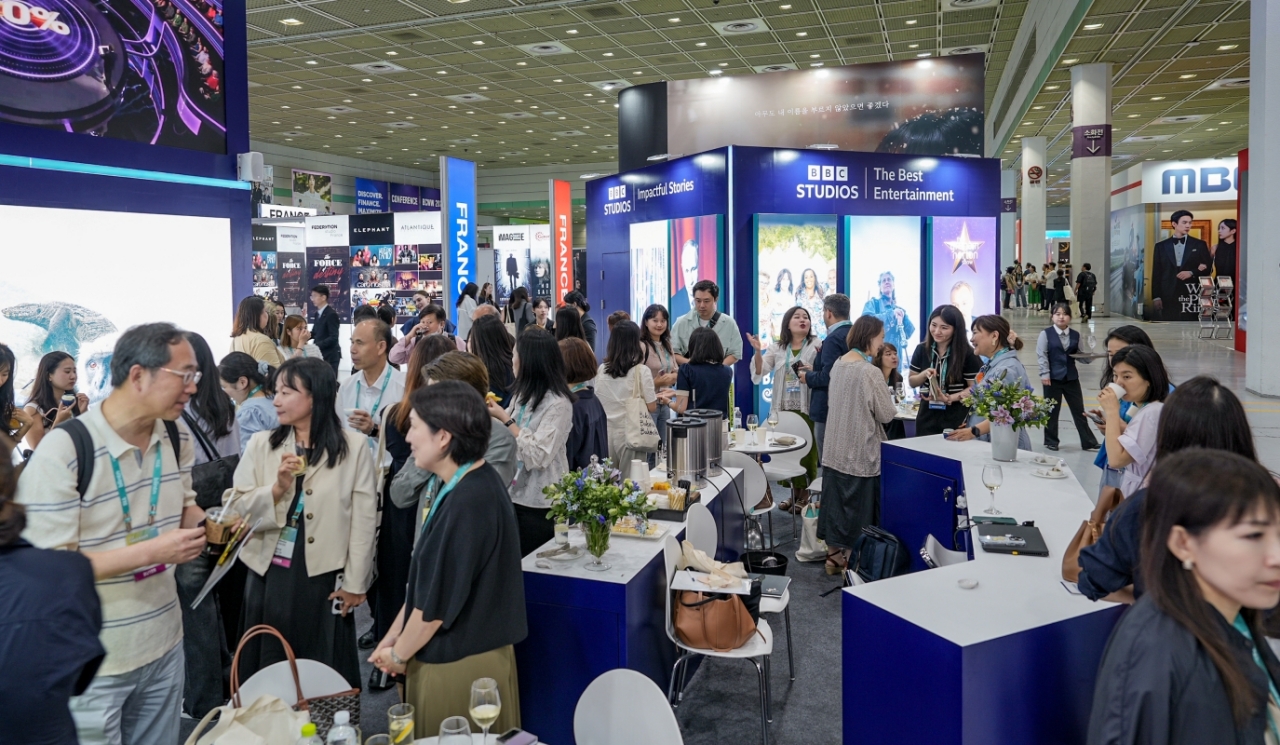 首爾國際電視展(BCWW)吸引來自世界各地的影視圈人士購買韓國內容。(韓國文化產業振興院提供)