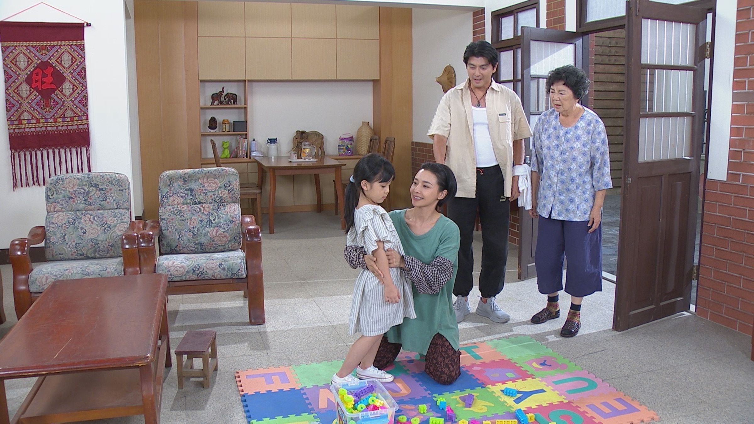  吳婉君透露《愛的榮耀》新劇情走向連她都很期待，跟王滿嬌、唐豐、茉莉的對手戲也備受矚目。（民視提供）