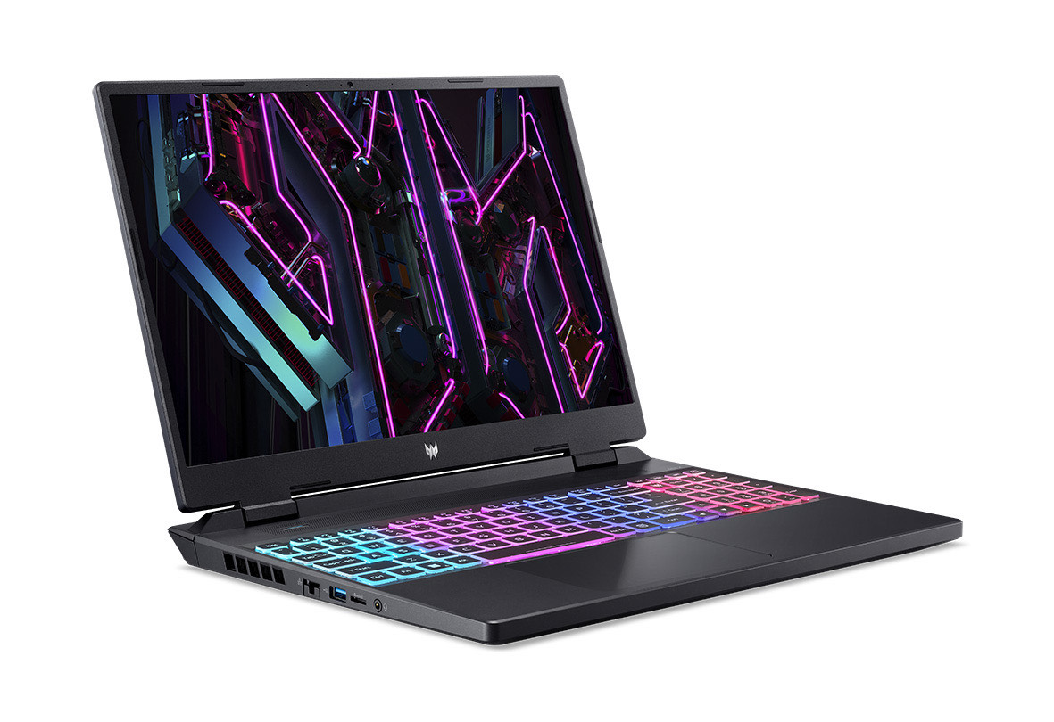 宏碁雙11鎖定電競族頻頻出招，喊出電競筆電3萬有找，並推「掠奪者」新電競筆電搶市。（宏碁提供）