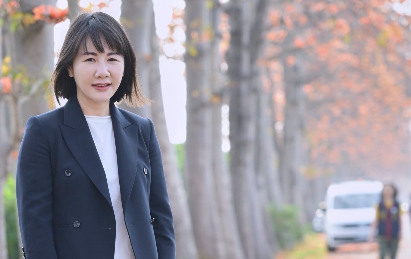 本刊掌握，謝衣鳯參選意志仍堅定，不僅在各區高掛競選看板，更跨出自家本命區南彰。（翻攝自臉書@謝衣鳳）