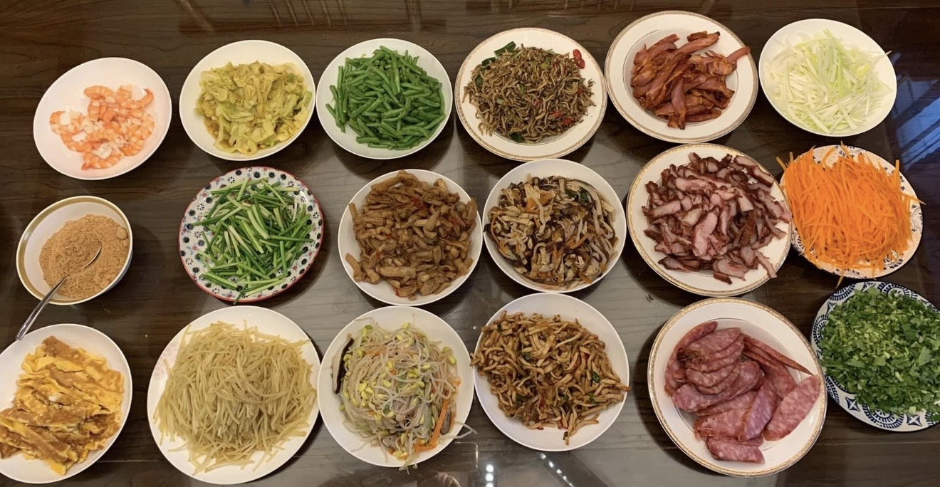 對於許多人而言，潤餅或許只是便利的應景小吃，但在裴社長眼裡，這卻是春日裡最具溫度的情感連結。（裴偉提供）