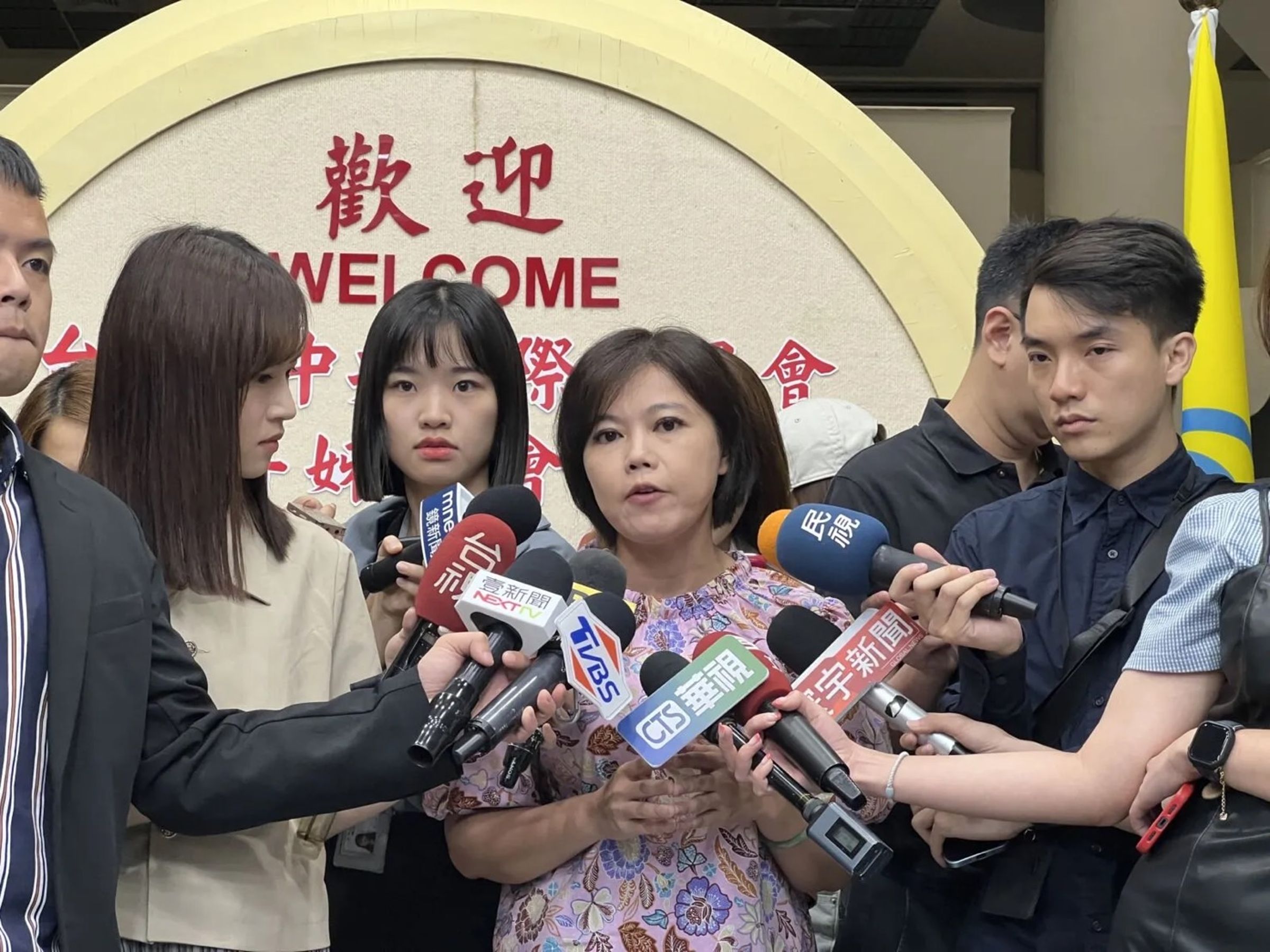 台北市議員游淑慧過去在前台北市長郝龍斌團隊,陳清茂提出游淑慧應利益迴避退出調查小組。(翻攝畫面)