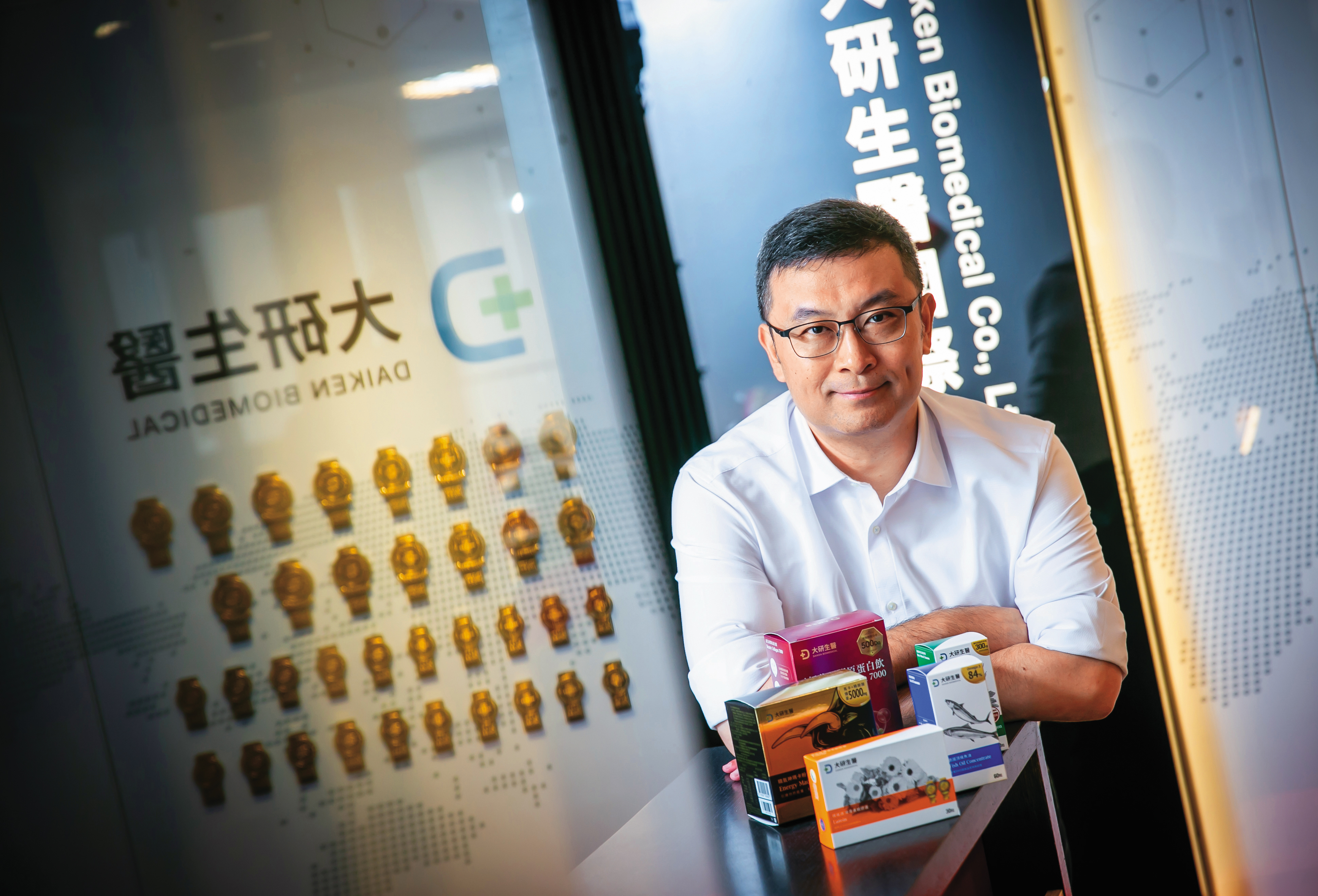 身兼尚凡國際創辦人的大研生醫董事長張家銘，創業初衷是希望親朋好友身體健康。短短幾年便成為保健食品業界黑馬，即將掛牌上市。