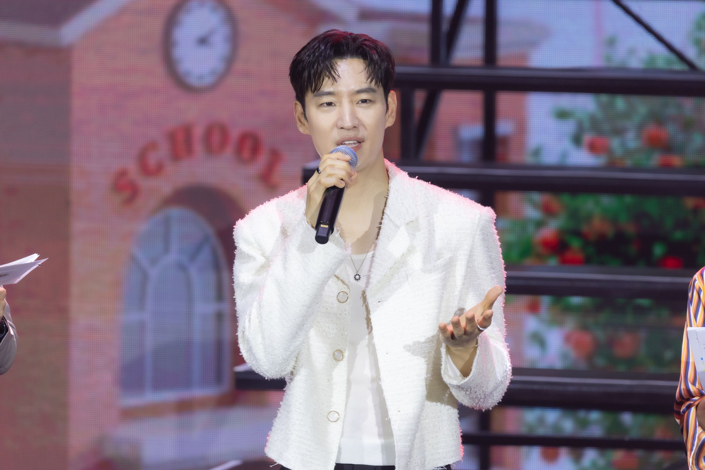 韓星李帝勳今(29日)在台北舉辦粉絲見面會,被粉絲的愛感動到流眼淚。(優勢力娛樂提供)