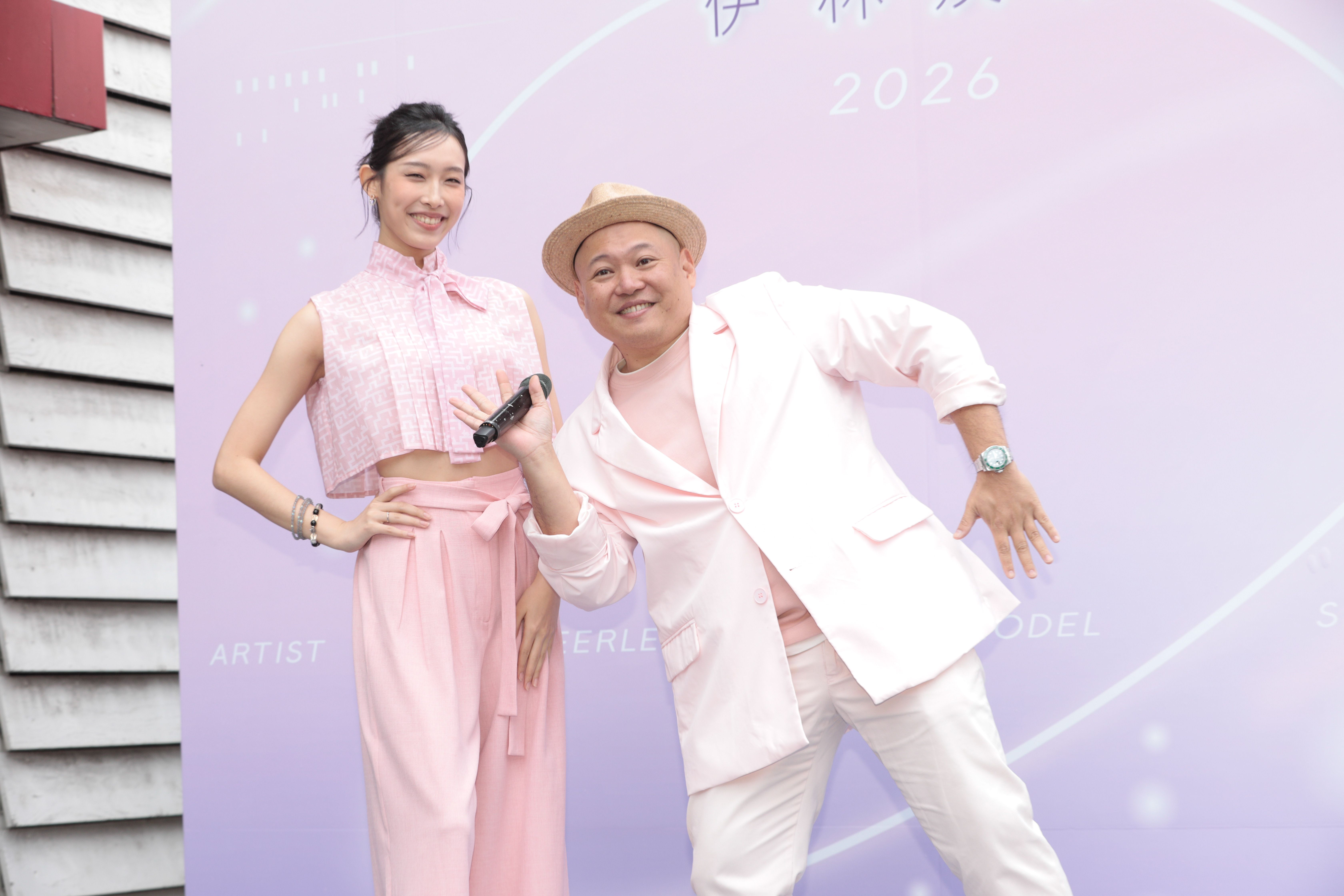 劉樸(左)今擔任主持透露陳大天現在是家庭煮夫。(右為主持人大楷)