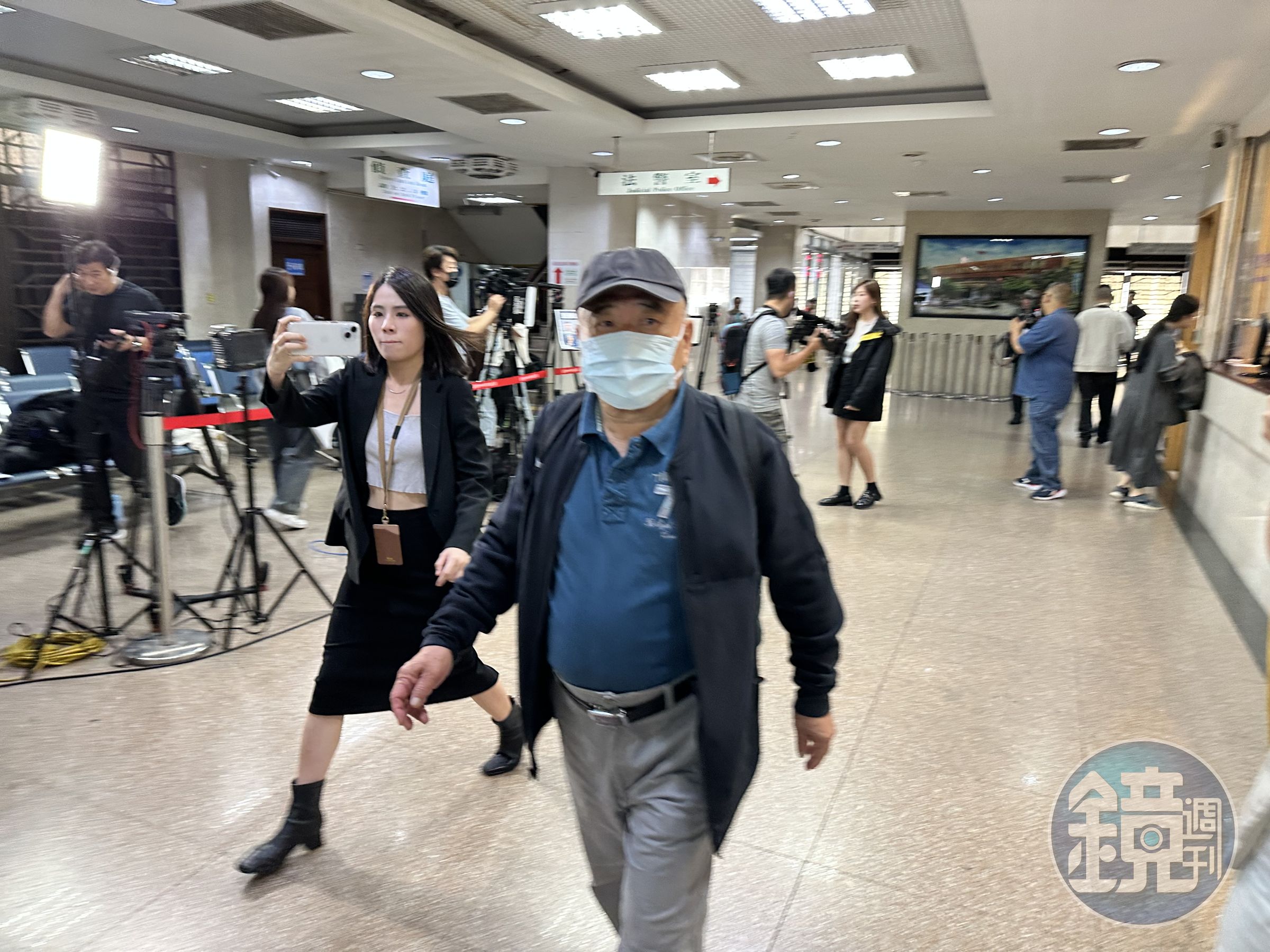 台北市議員應曉薇的助理吳順民今出庭作證。