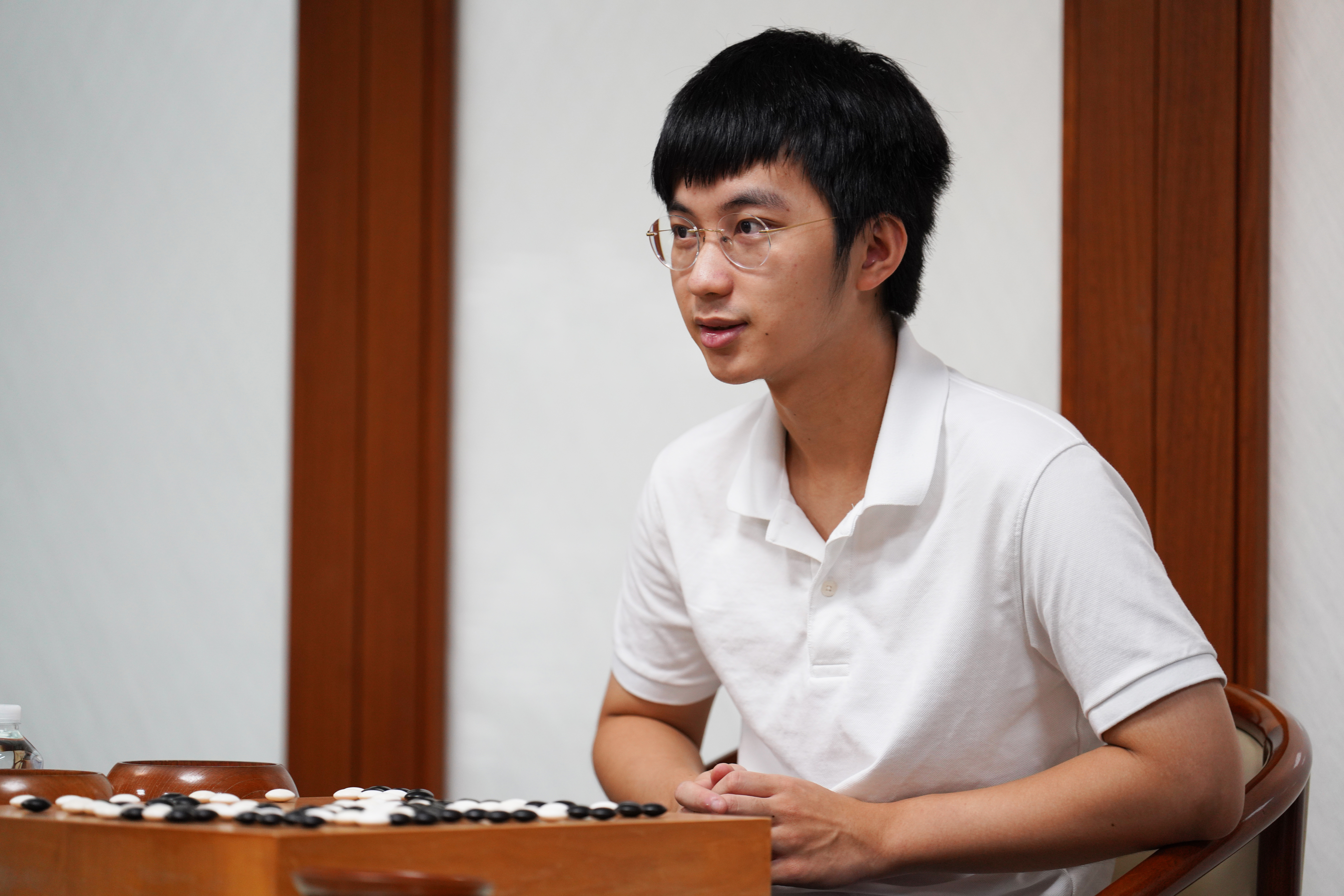  回顧與世界頂尖三大高手的對弈，許皓鋐也會慌張、懊惱，但他很快讓自己平靜下來。