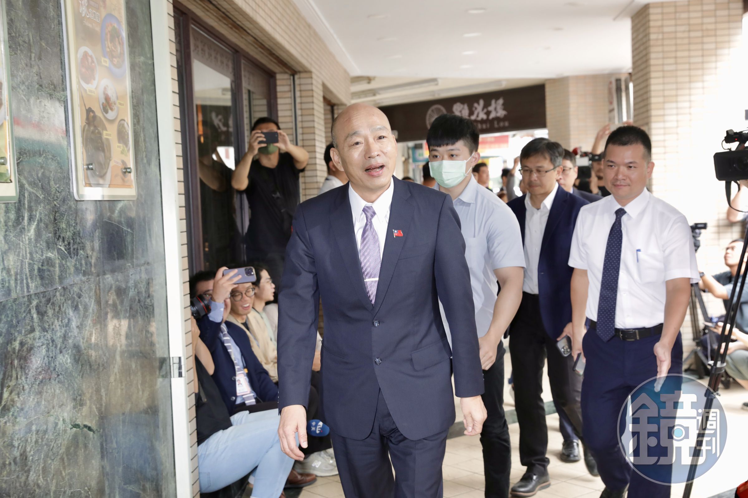 今天藍綠白3黨黨團幹部餐敘後,韓國瑜在臉書發文,喊話基隆市民反罷樑。