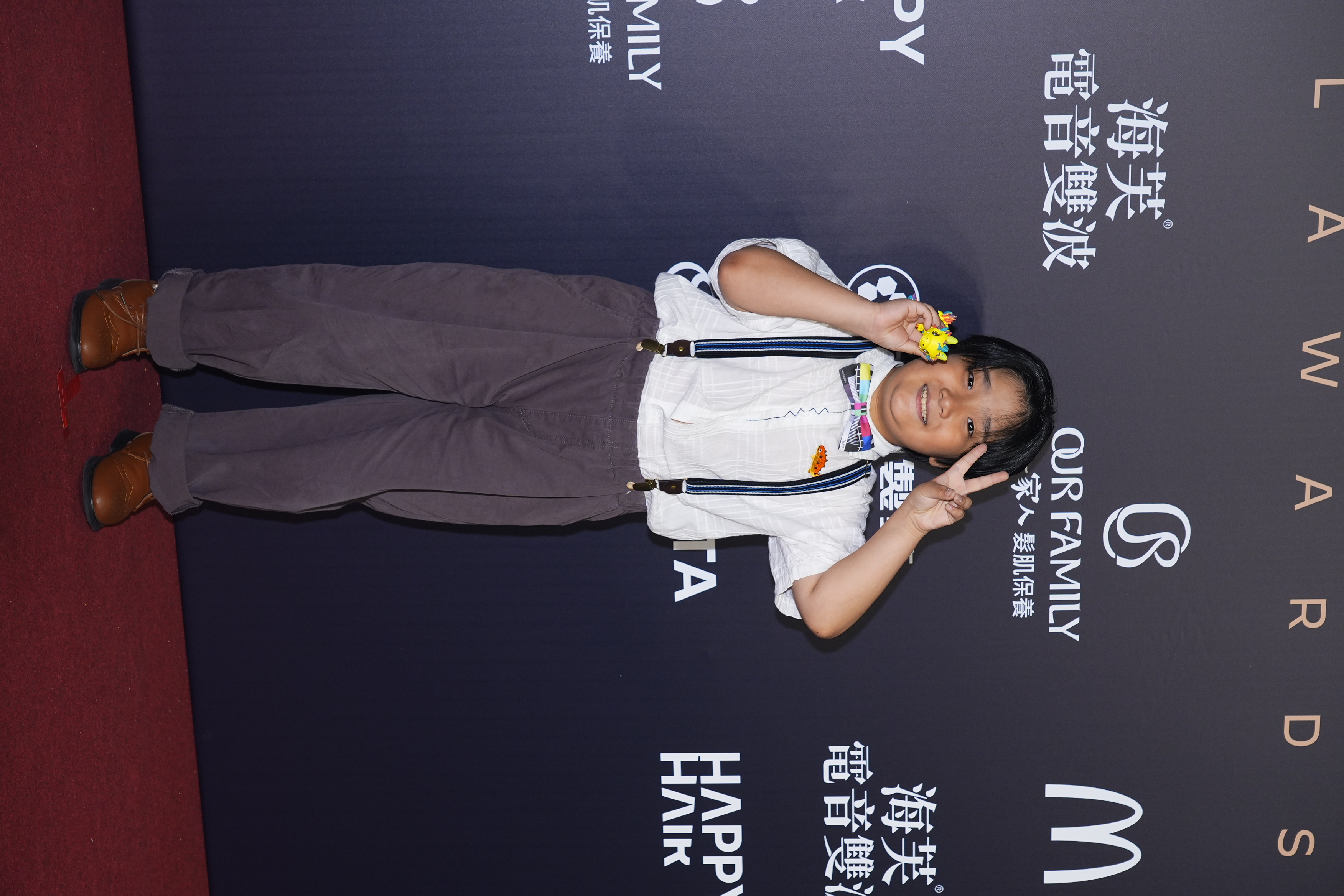 龍步晞《客家電影院－屋下無人》，獲得迷你劇集（電視電影）最具潛力新人獎。