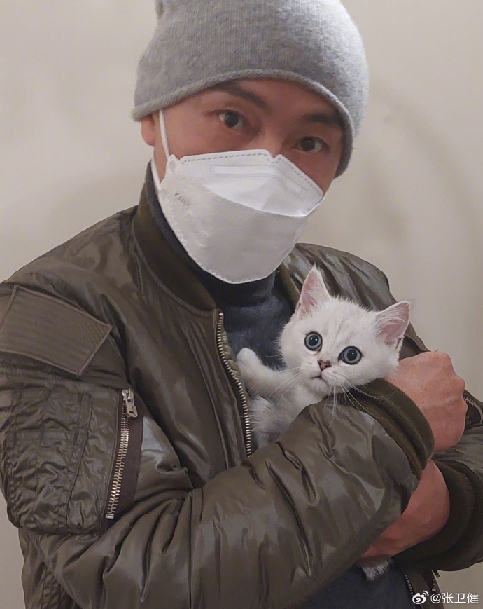 張衛健連兩天在微博報平安，與歌迷相約大年初三澳門見。（翻攝自張衛健微博）