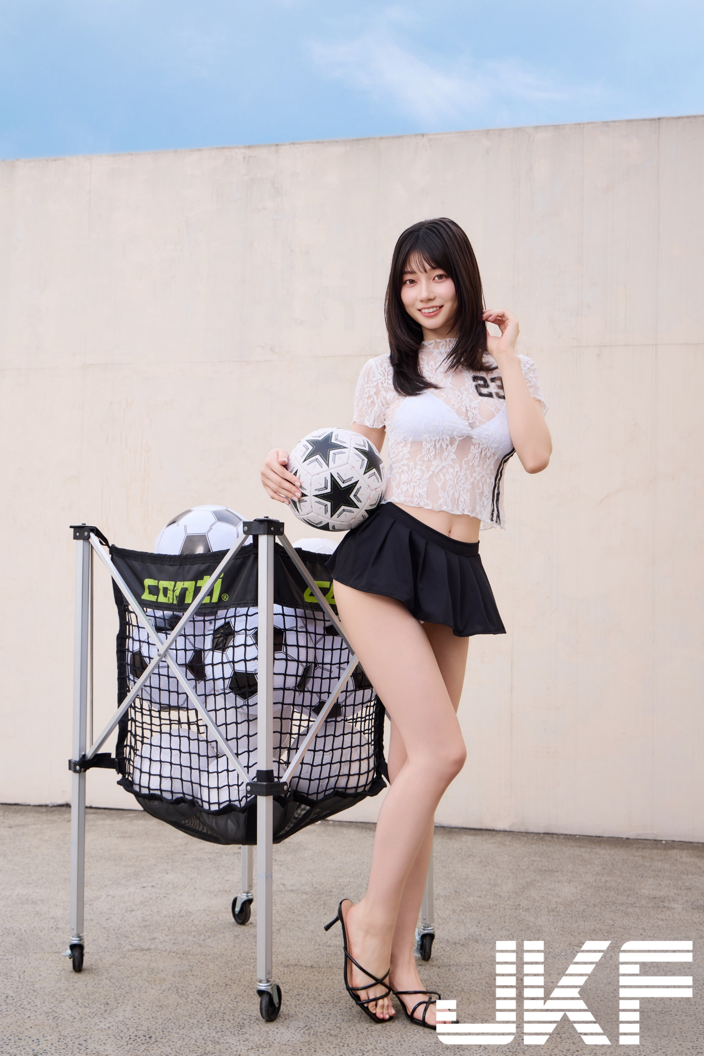 瀨戶環奈私底下對台灣有著極為深厚的情感，每次抵台都指名要喝台灣最具代表性的手搖飲「珍珠奶茶」。（TRE提供）
