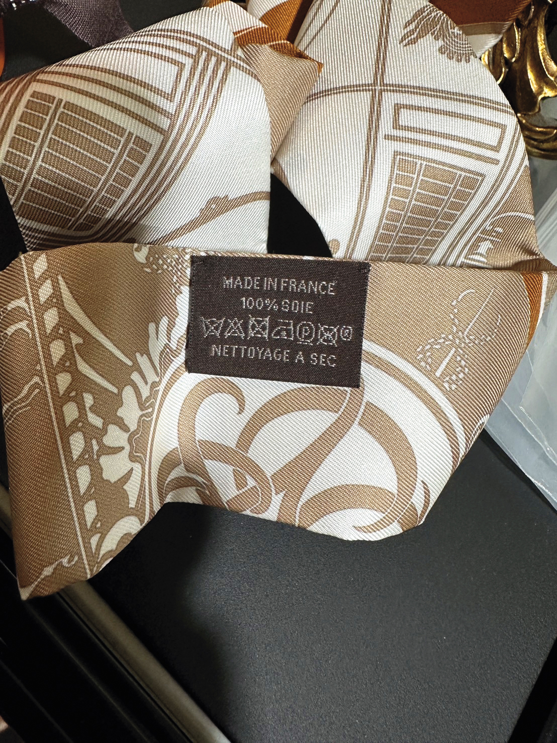 愛馬仕產品全都是法國製造，正品應該是Made in France。（讀者提供）