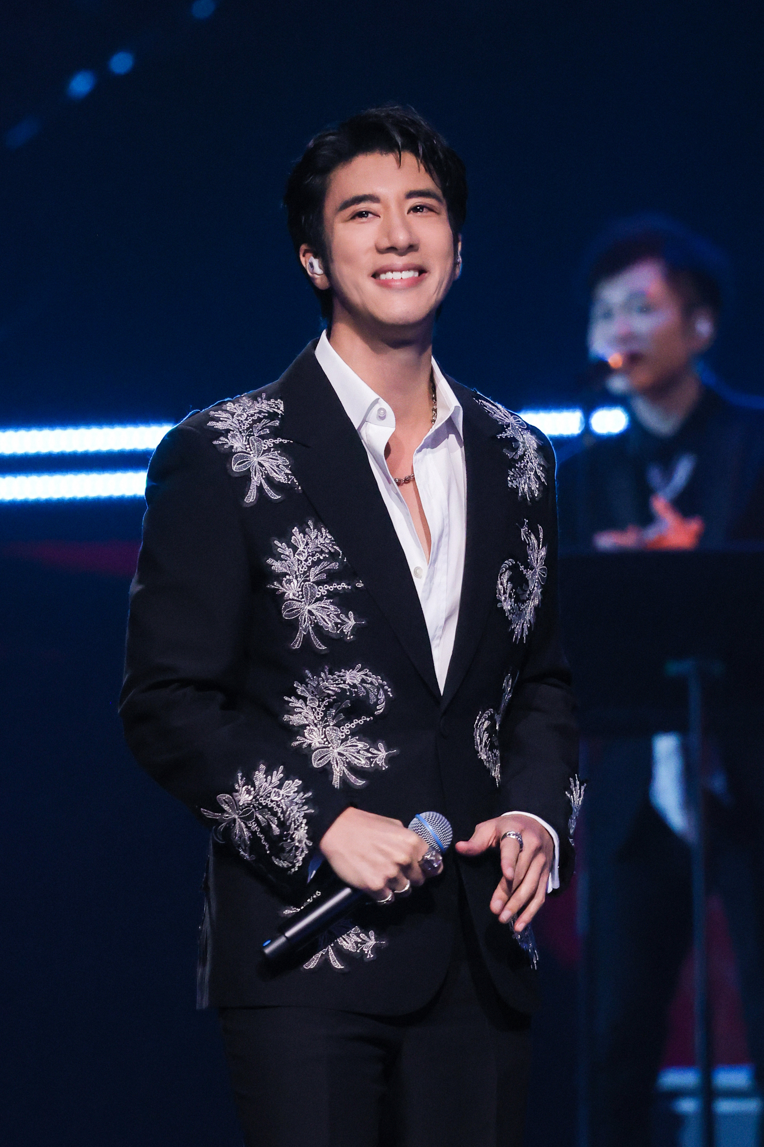 王力宏獨唱〈我們的歌〉。（宏聲文化提供）