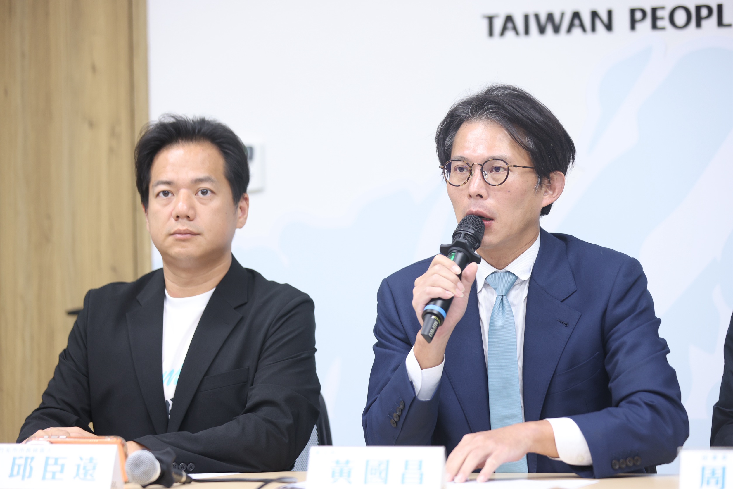 民眾黨今上午召開記者會,黃國昌批國民黨說話不算話。(鏡報劉耀勻)
