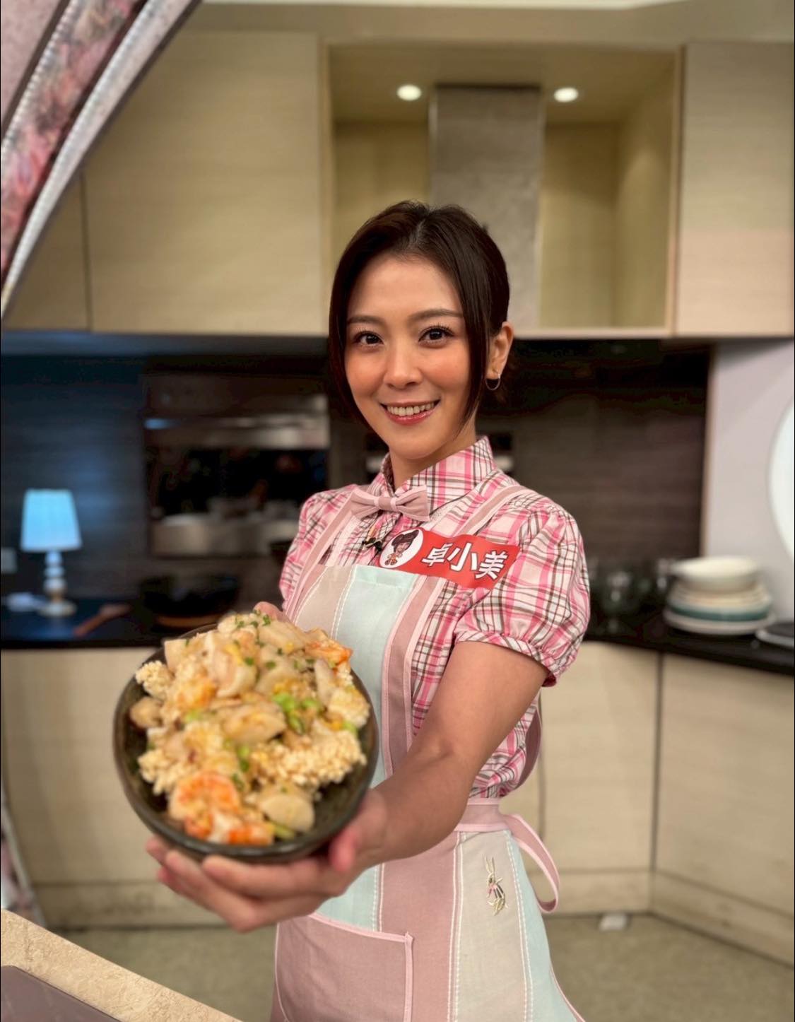 卓文萱因為節目跑去考證照,如今廚藝相當不錯。(翻攝自卓文萱臉書)