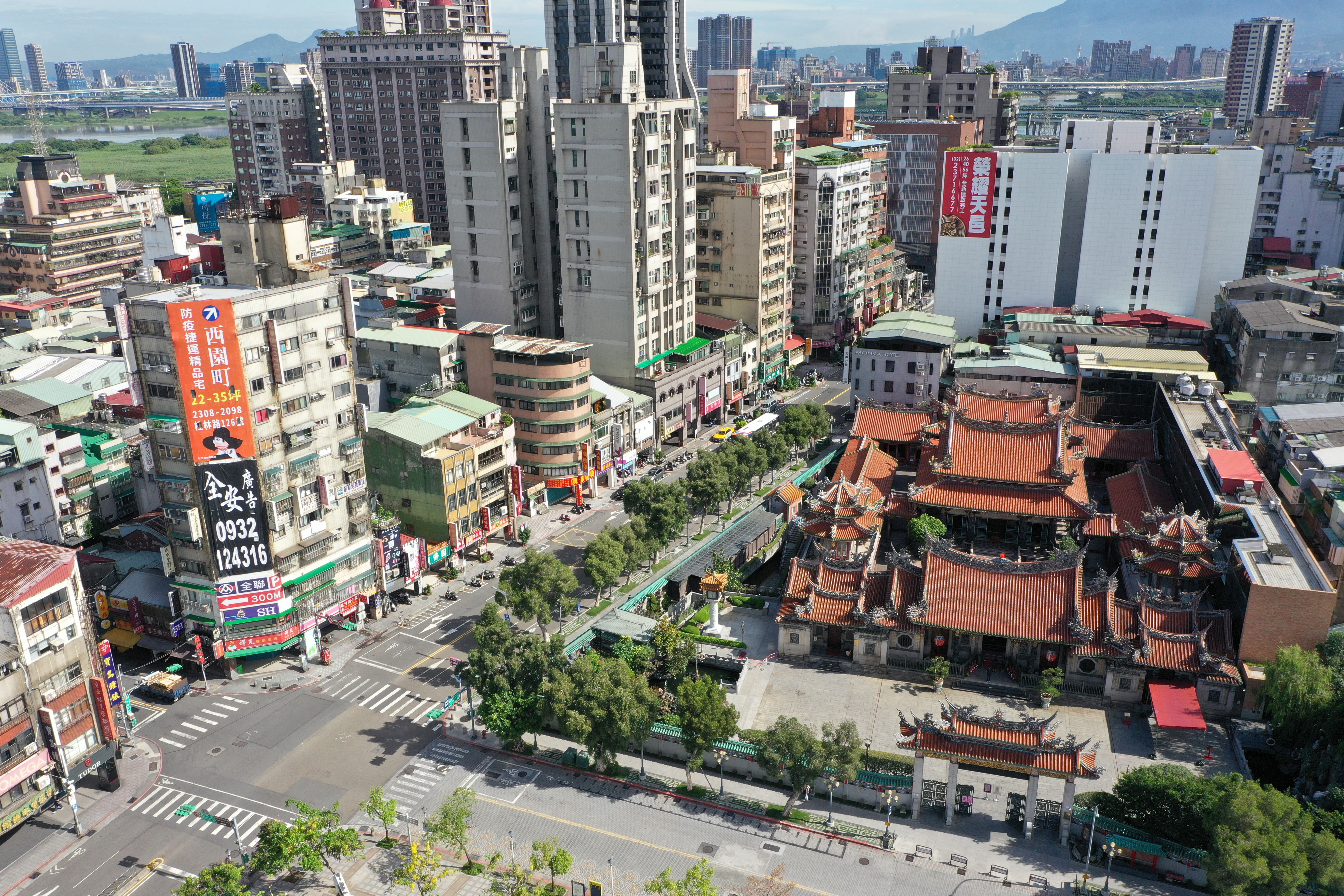 有位鄉民在Ptt好奇詢問，「沒人發現萬華一坪買70萬根本盤子嗎？」引起網路熱議。（示意圖，本刊資料照）