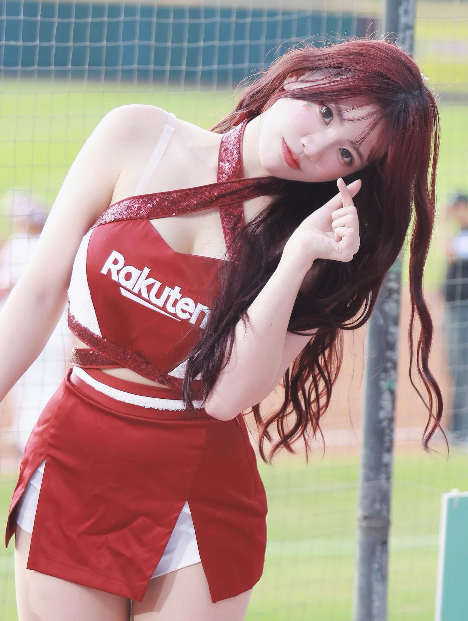 樂天女孩成員熊霓因為跟腱出現撕裂、增生、積水等狀況，必須請假養傷。（翻攝自IG@michelle02_14）