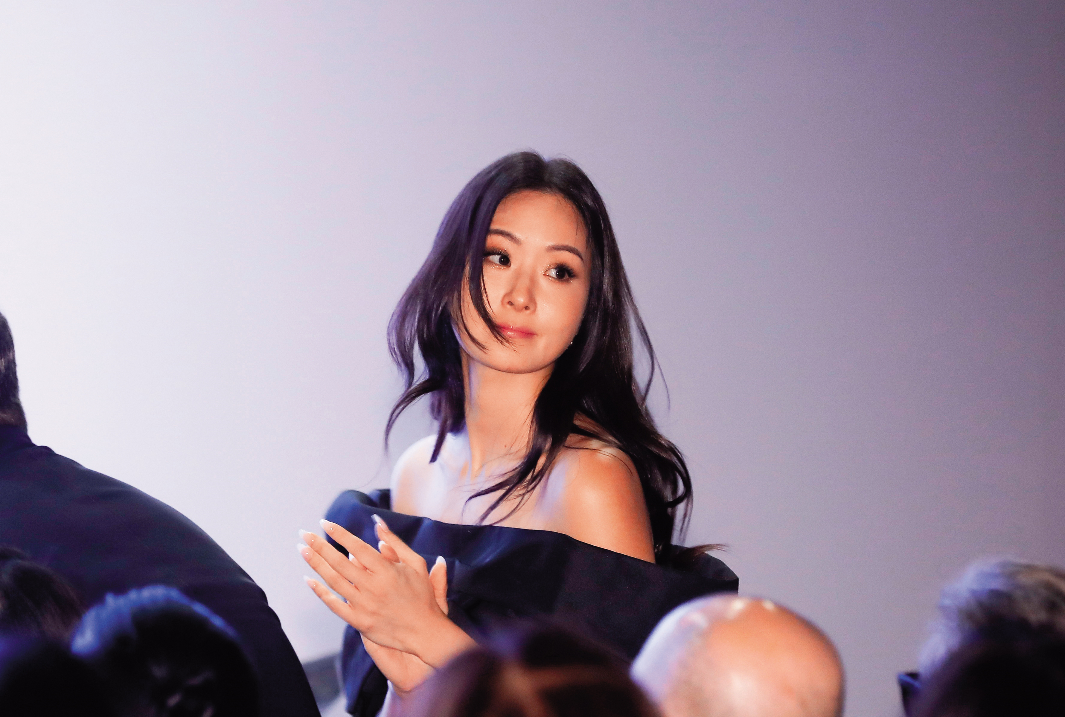 孫芸芸難得公開現身，45歲長醬要逼死誰？（焦慮拔頭髮）