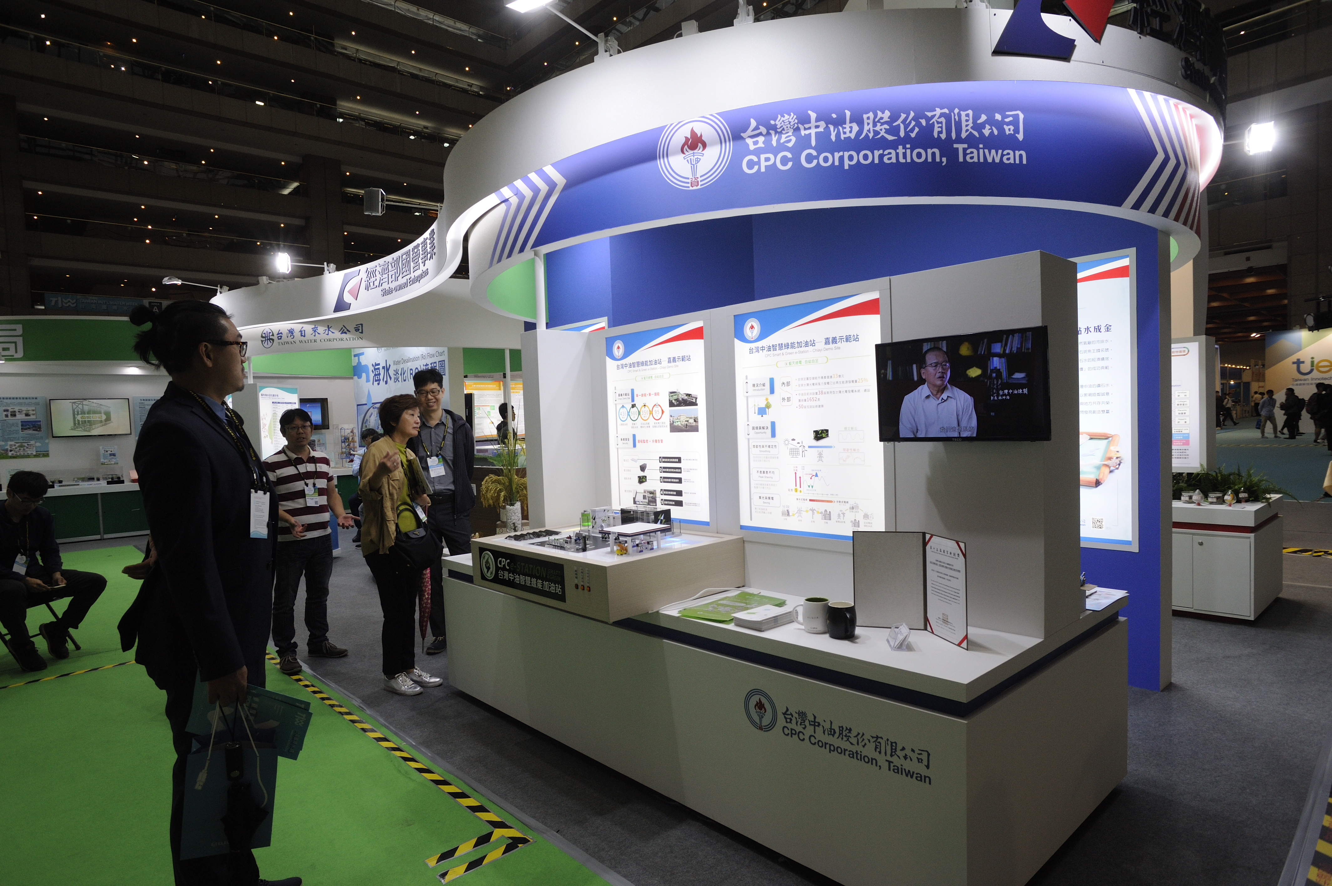 台灣中油表示，已邀請關心藻礁生態的環團朋友參與海洋大學團隊的調查，期待透過理性溝通與討論，達成生態環境永續及經濟發展雙贏之目標。