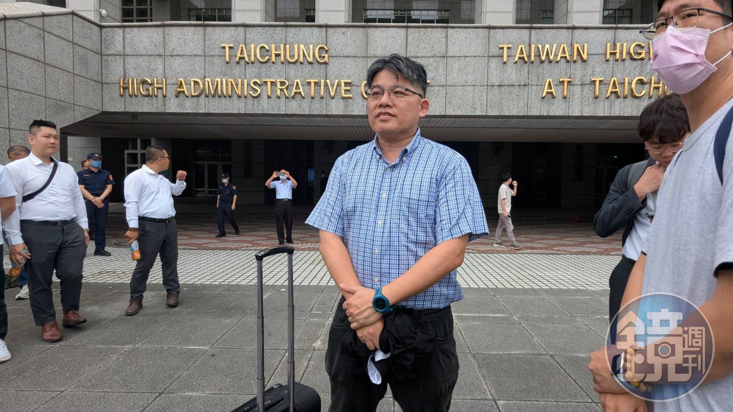 律師邱顯智表示,蕭被冤枉關押很多年,情緒難免激動。