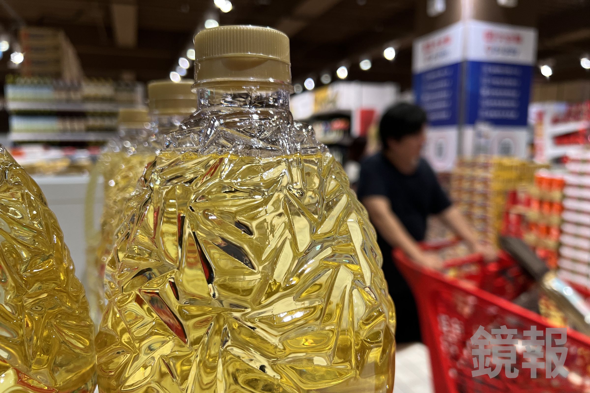 衛福部食藥署今表示，昨晚接獲泰山企業股份有限公司的主動通報，3款油品苯駢芘超標。（鏡報李智為）