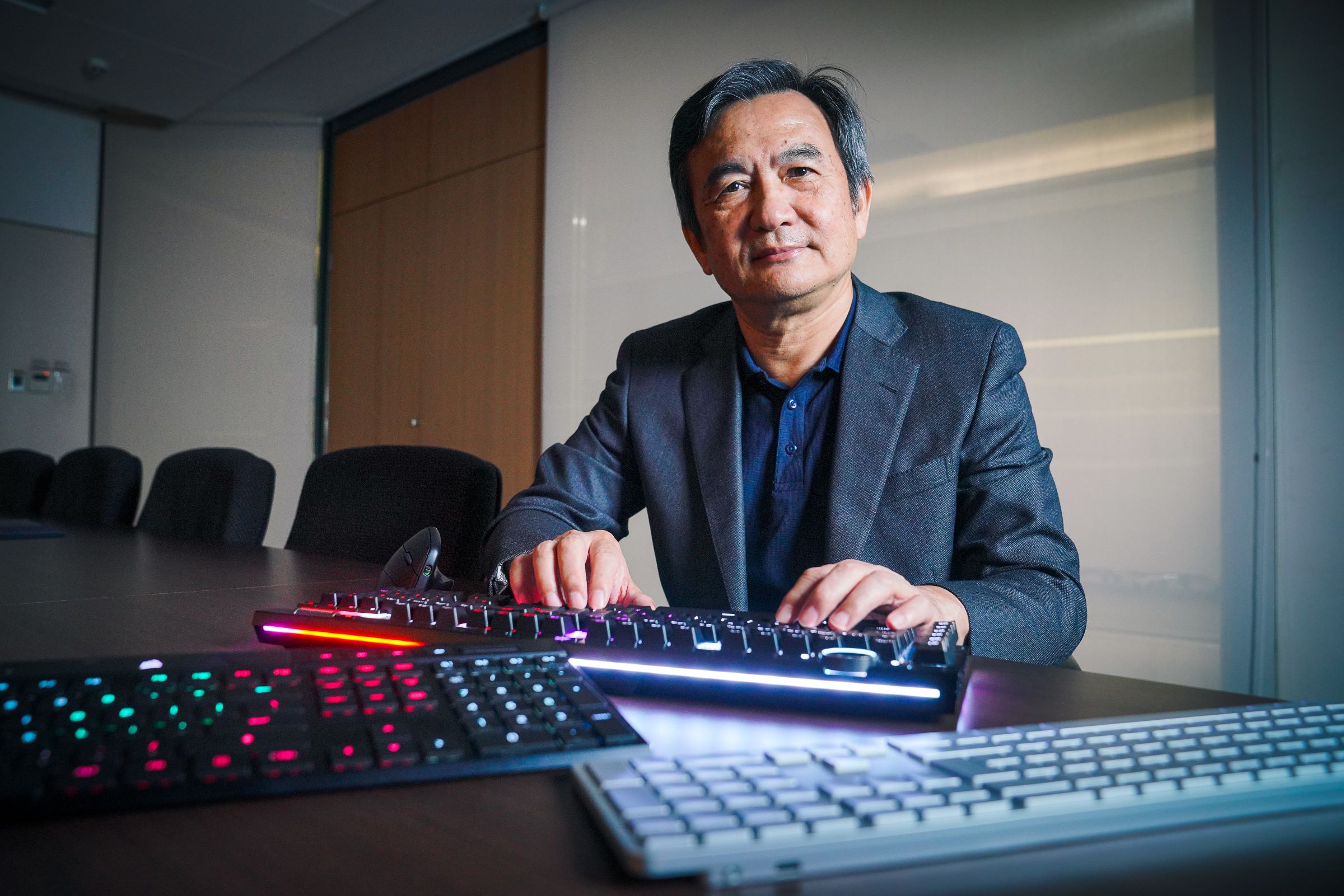 達方電子是世界前3大鍵盤廠，董事長蘇開建不滿足當鍵盤之王，更跨界電動自行車，創造出一個綠能移動產業。AI浪潮下，鍵盤、電動自行車將成為達方成長雙火車頭。