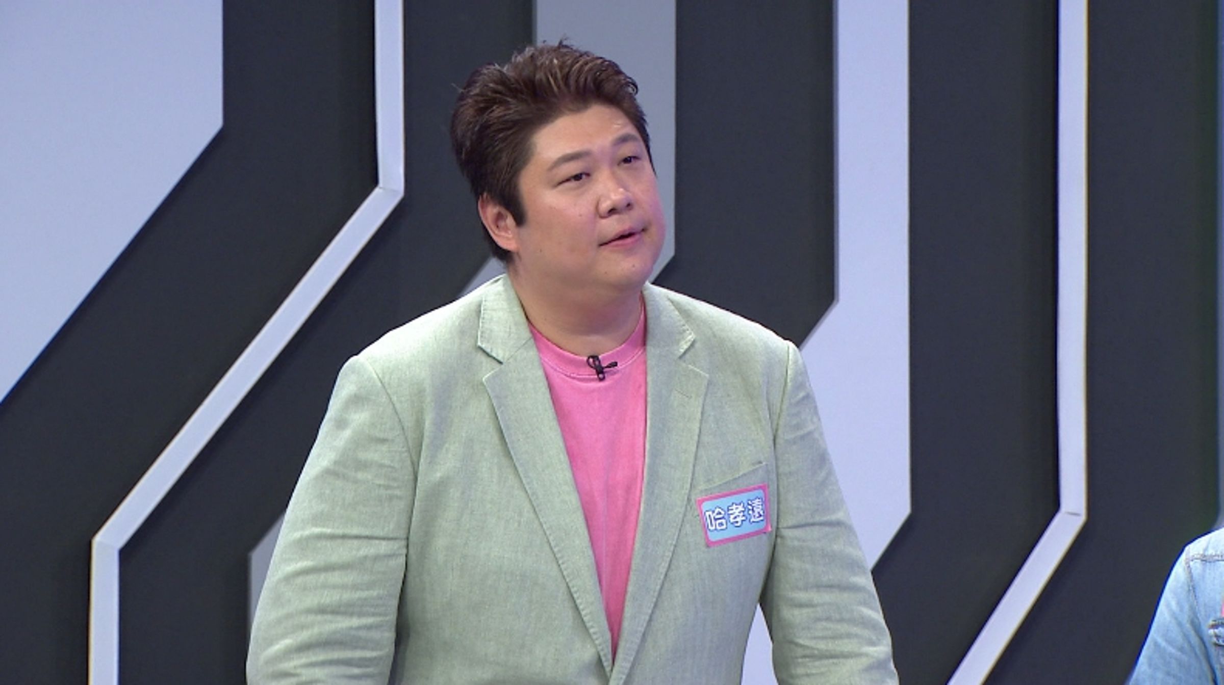 哈孝遠近日與老婆瑄瑄一起上節目錄影。（年代MUCH提供）