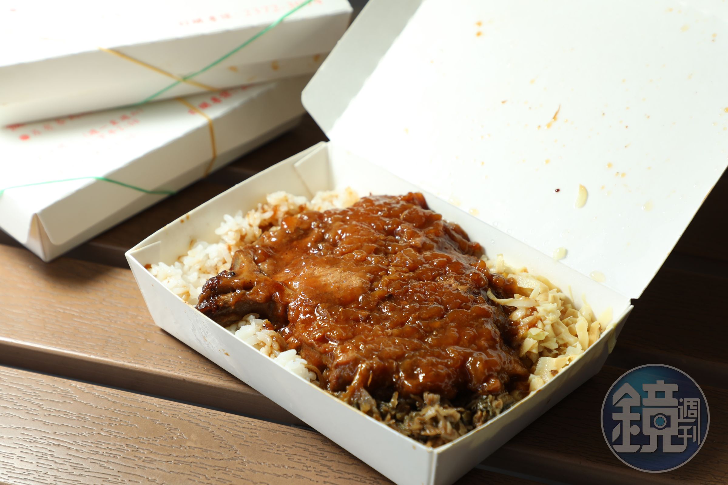 「排骨飯」肉排厚實、大塊，很有滿足感。（140元／份）