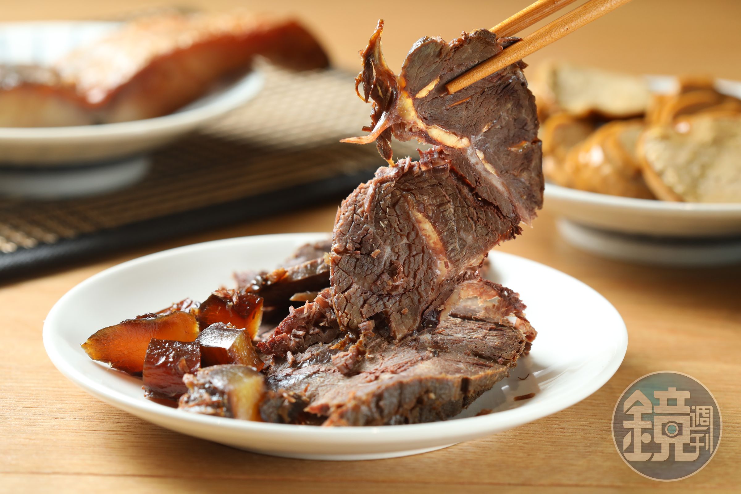 以老滷汁製作的「滷牛肉」，風味特殊。（195元／100公克）