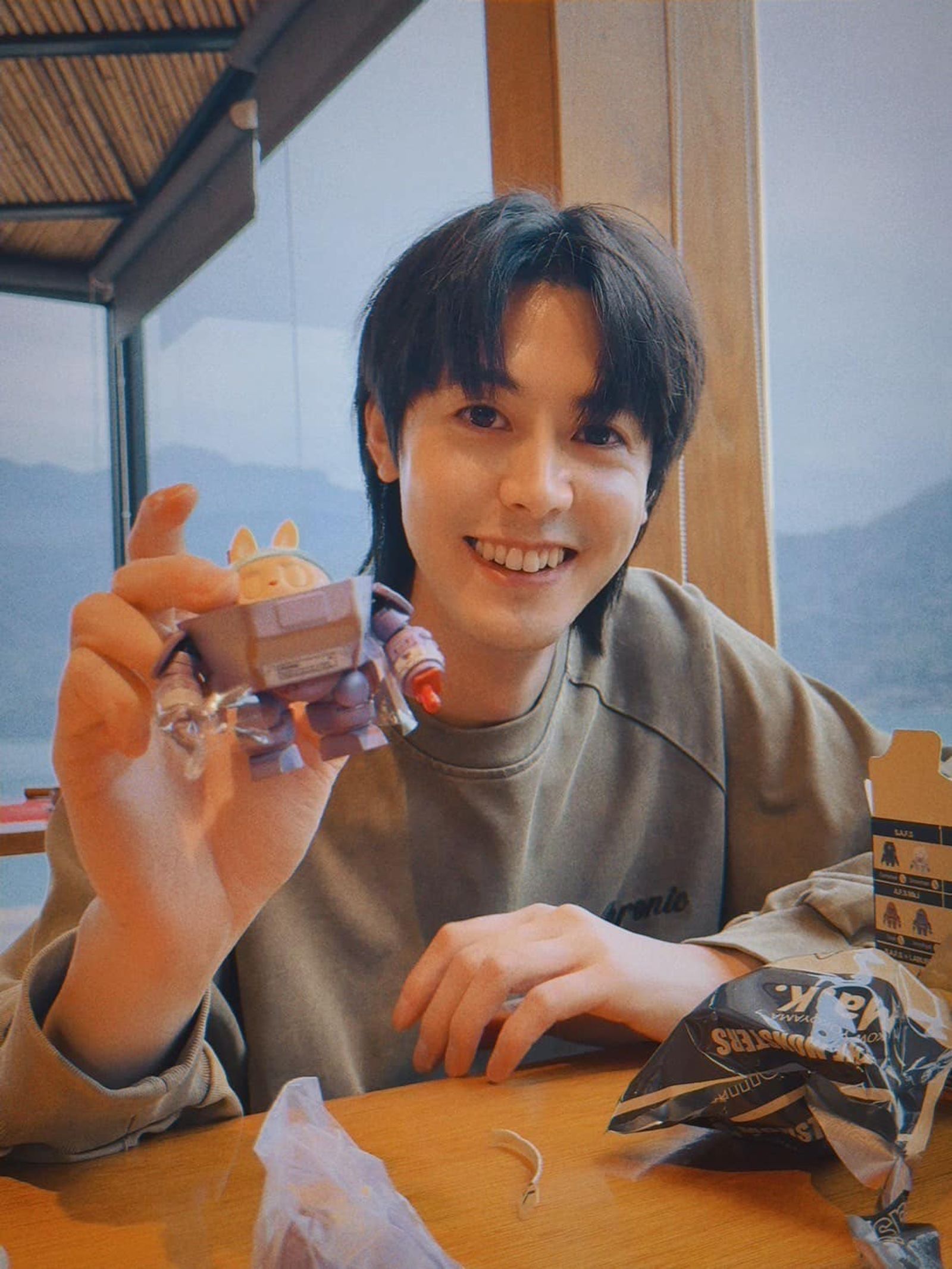 男團SpeXial成員Teddy陳向熙捲入逃兵風波，遭新戲換角。（陳向熙臉書）