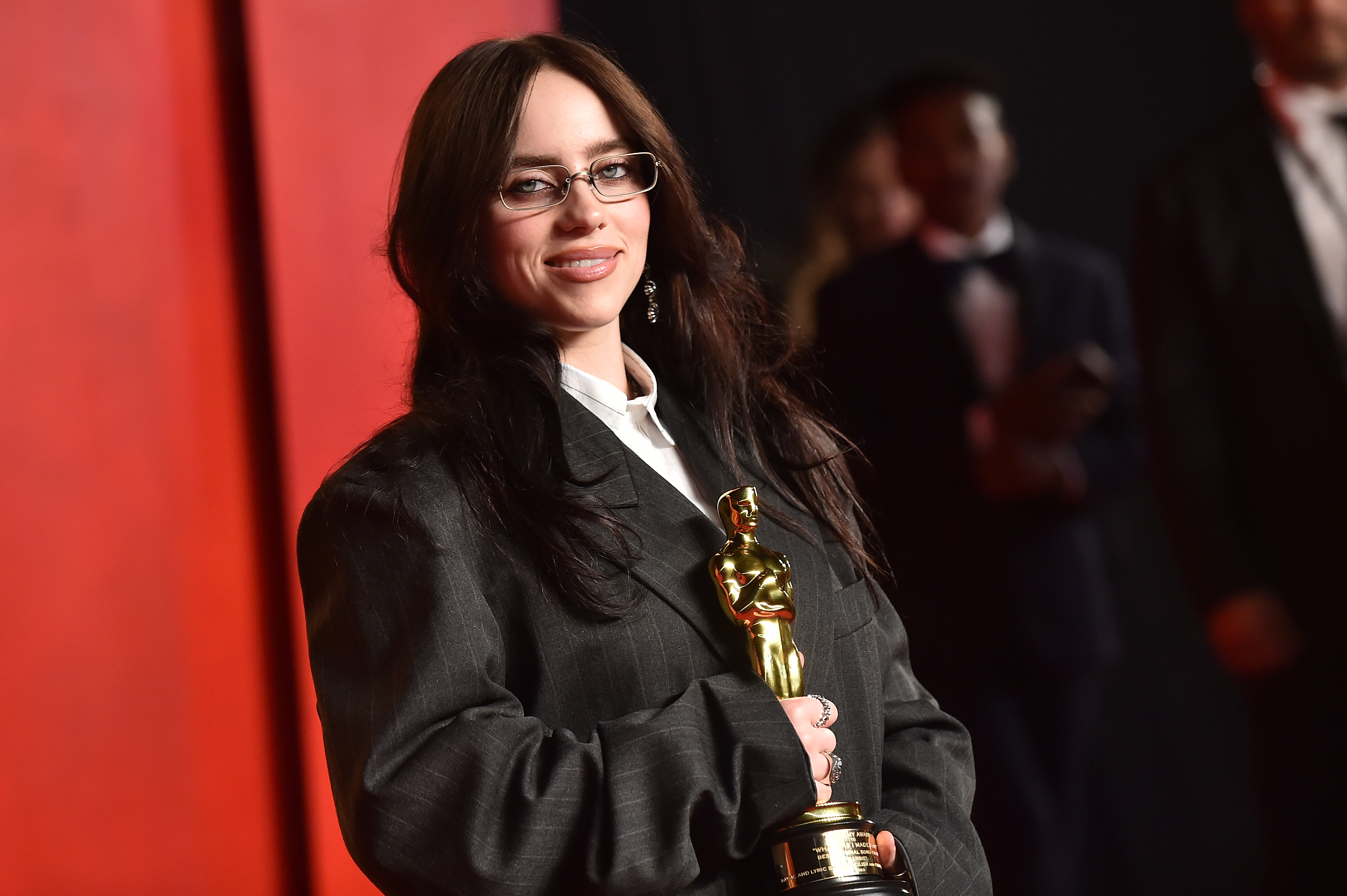 歌手怪奇比莉抨擊對於時下音樂產業，以各種名目推出限量黑膠，骨子裡根本不環保，只是為了銷售數字好看。（東方IC）