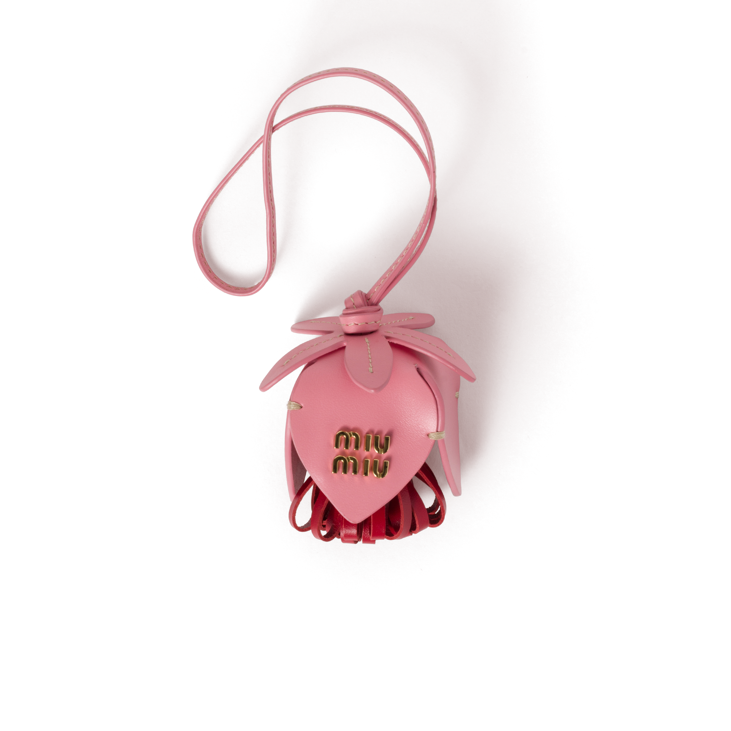 皮革吊飾。NT$13,000(MIU MIU提供)