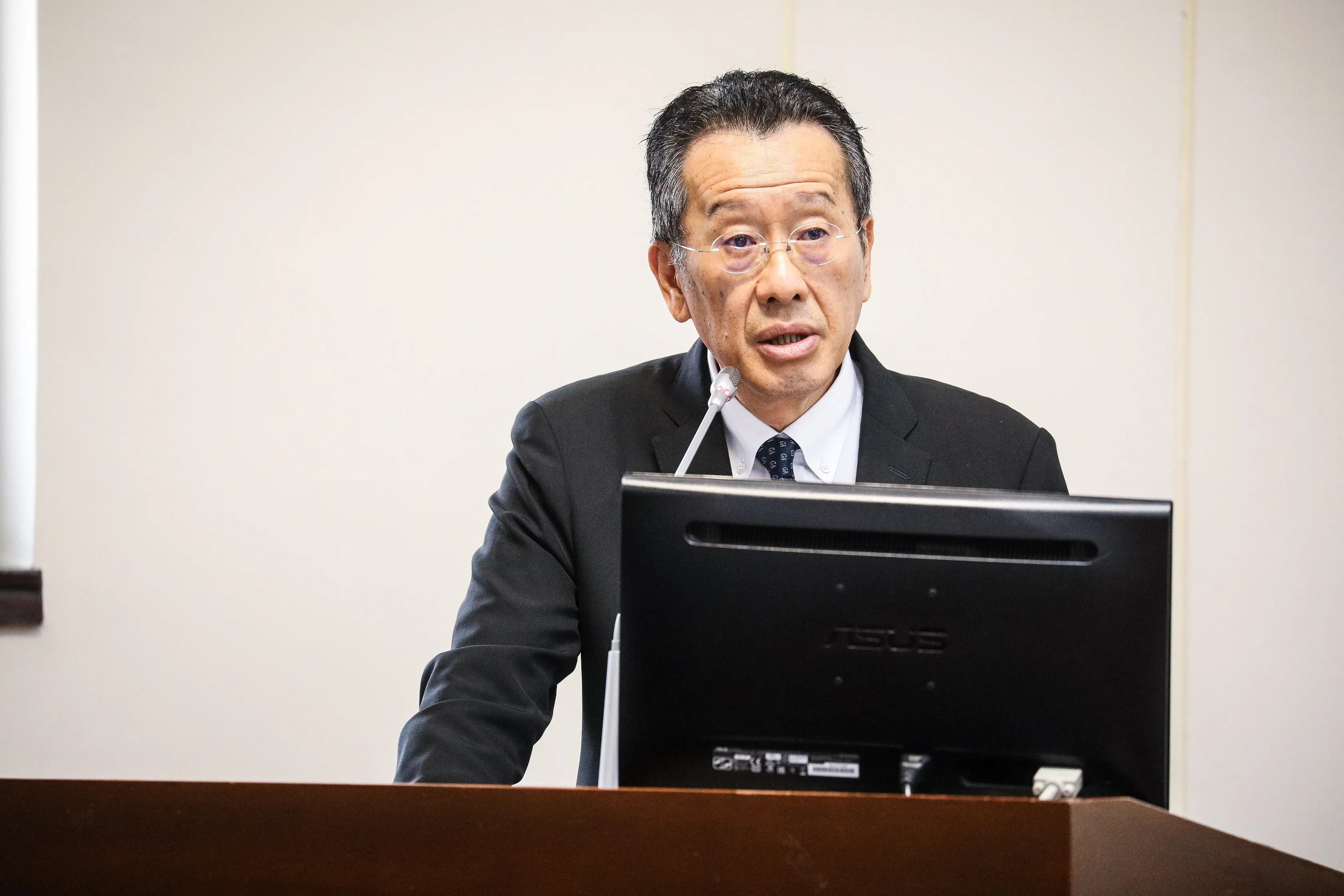 蔣萬安拋松機遷建　顧立雄不表態：若要評估國防部會提供專業意見