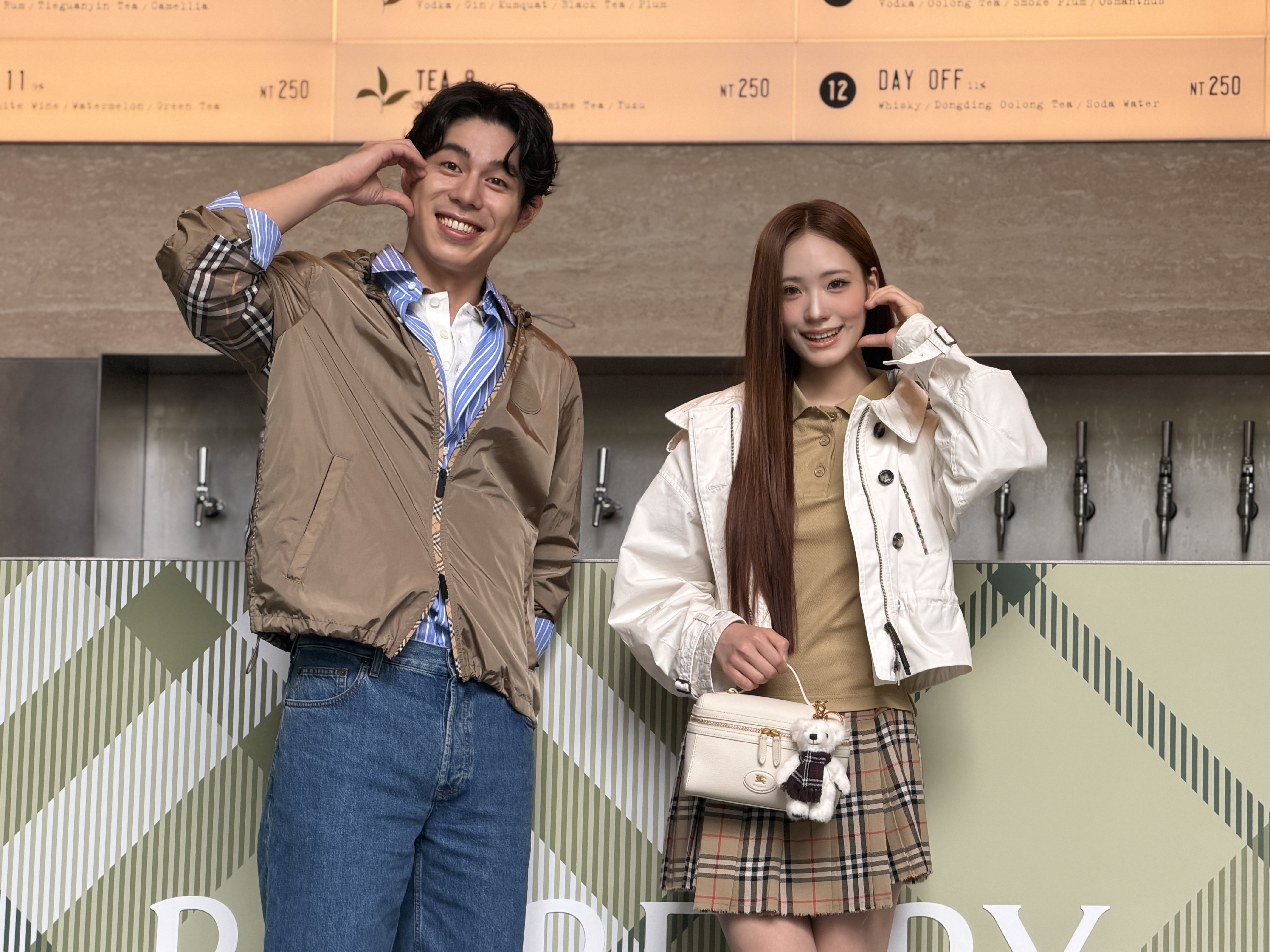 Lily滴酒不沾自爆「男友是小李」 BURBERRY聯名調酒登場