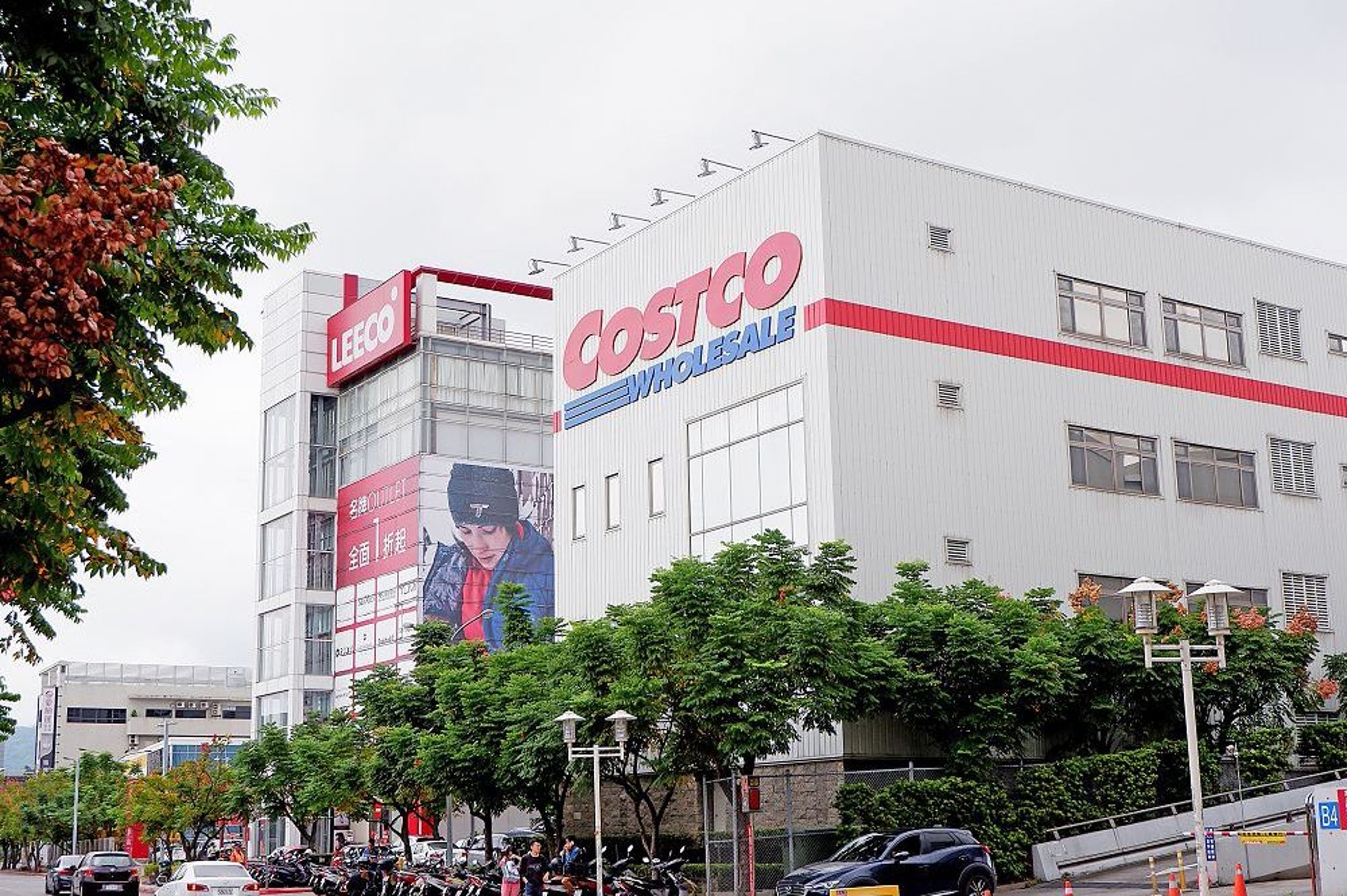 內湖量販店區。（北市府提供）