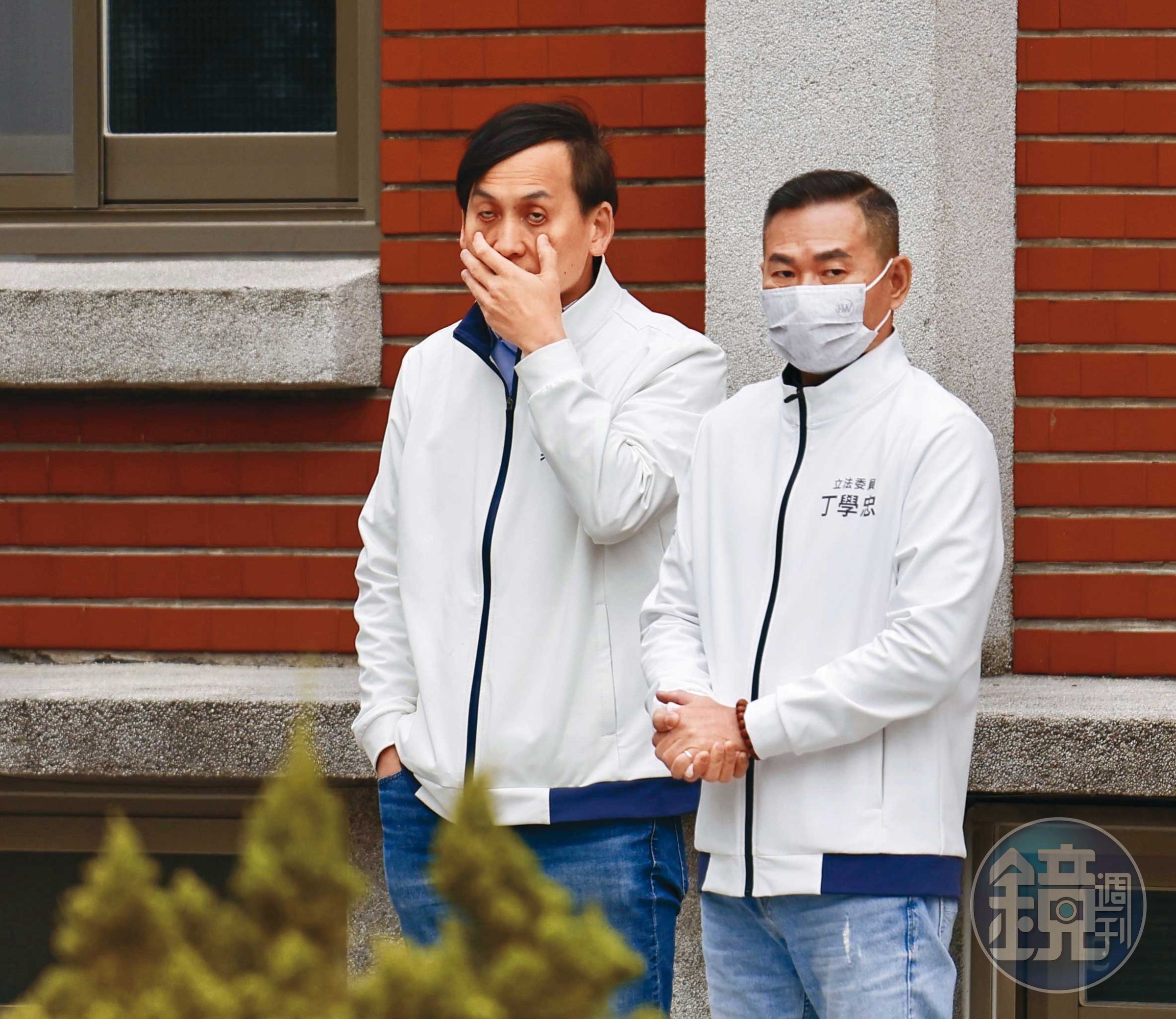 葉元之(左)爆出慣老闆爭議,負面效應持續發酵。
