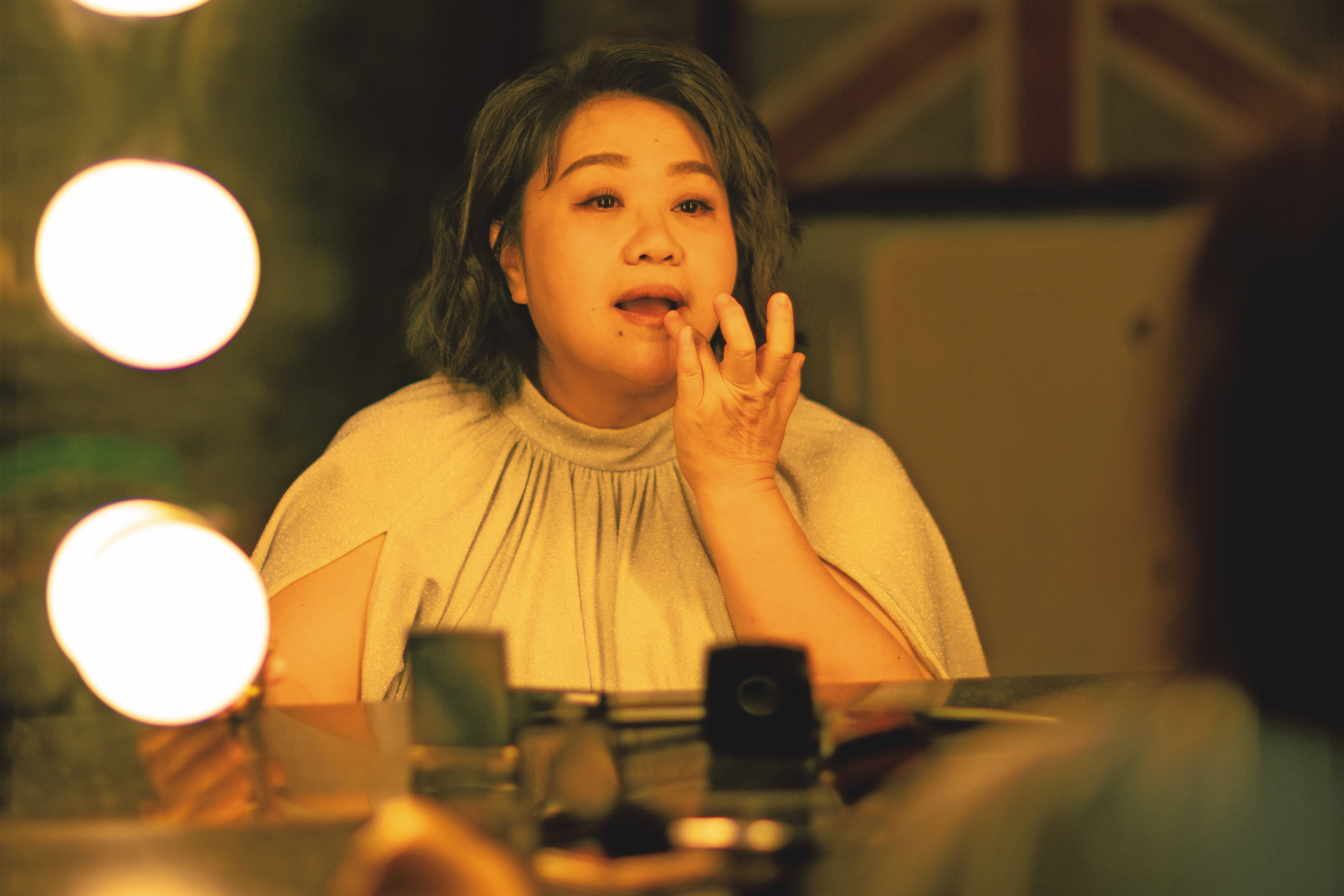 以前拍偶像劇時，導演說偶像劇沒有真正的壞人，現在演壞人時，鍾欣凌也會想起這句話。