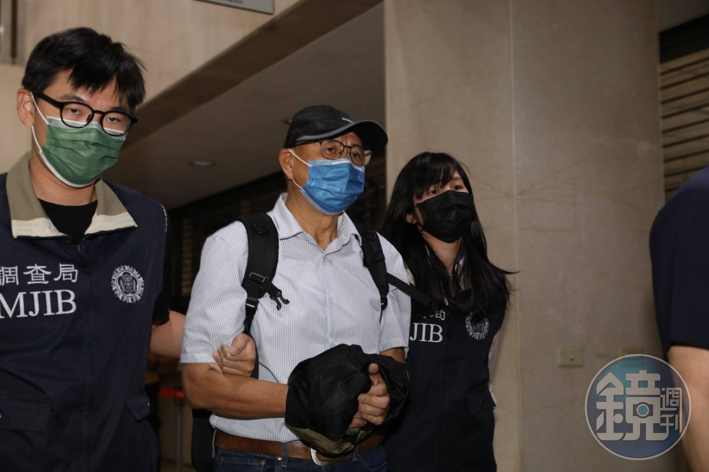 李慶隆逃亡多日遭通緝投案,檢方複訊後諭令100萬元交保。