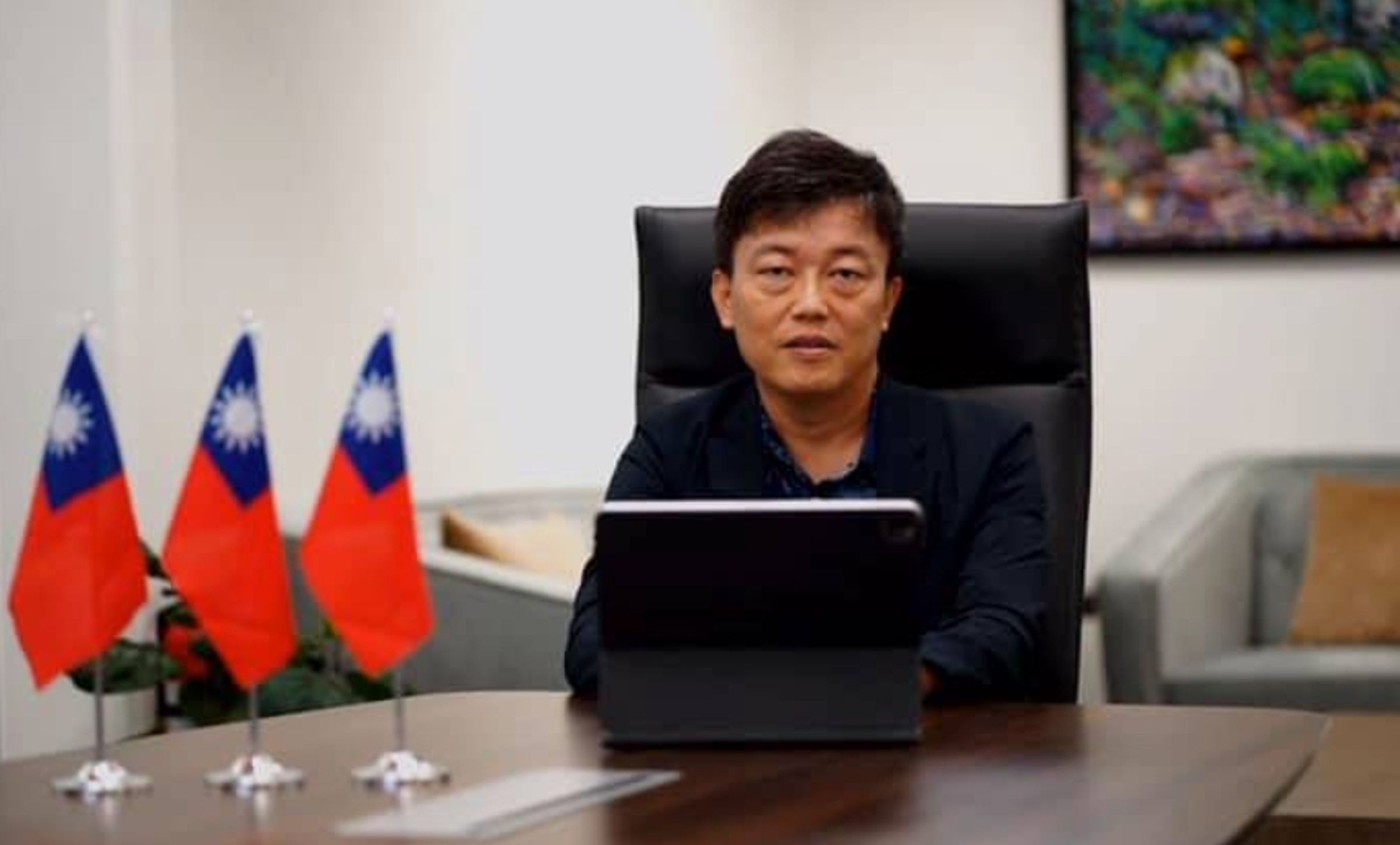 駐關島台北經濟文化辦事處前處長陳盈連在駐洛杉磯期間涉詐逾312萬房租補助,監院全票通過彈劾,移請懲戒法院審理。(翻攝自Taiwan in Guam臉書)