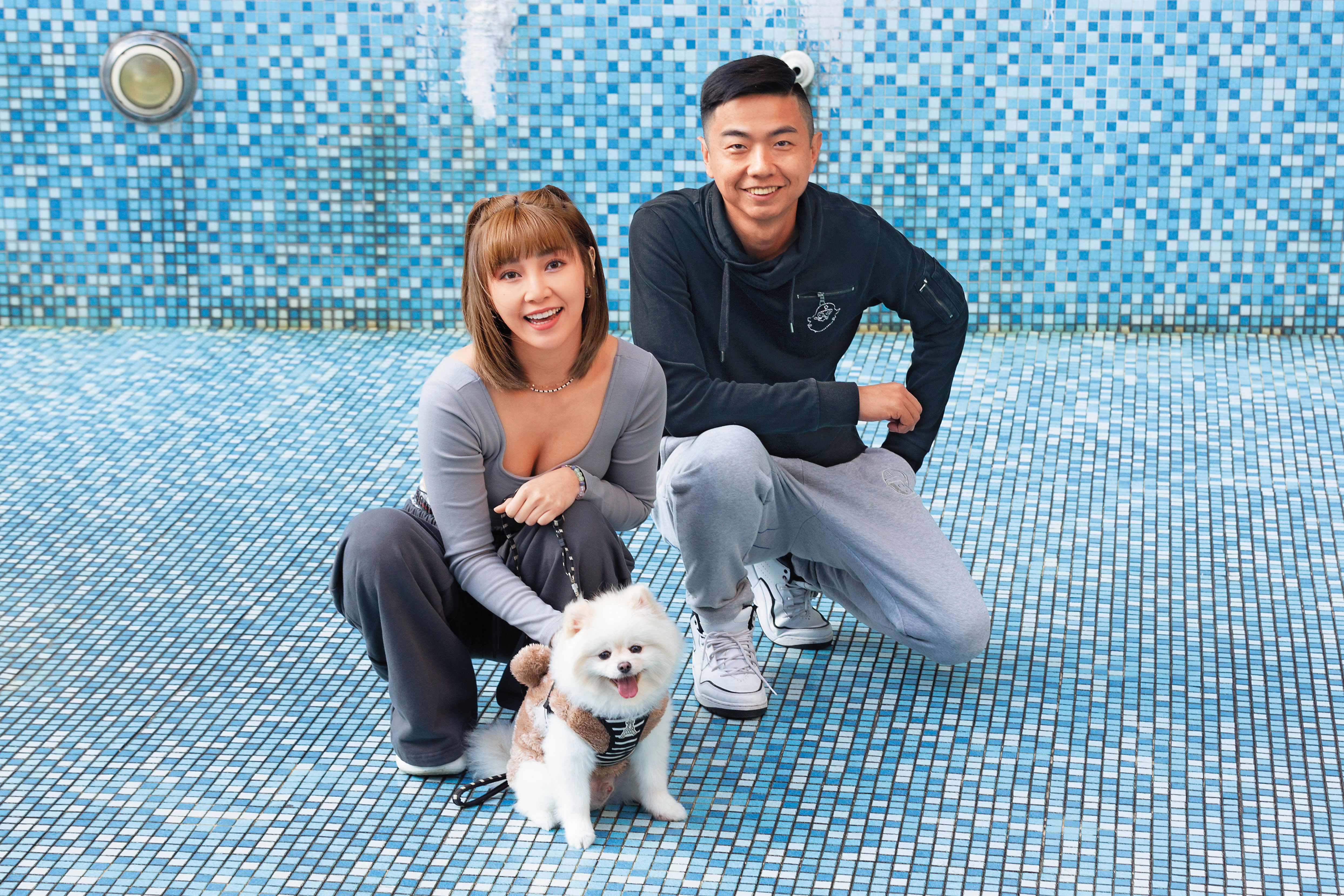 綽號草莓的蘇云鈺，家裡養了一隻博美，愛咬人又吠個不停，深受困擾的她帶著愛犬來找熊爸求教。