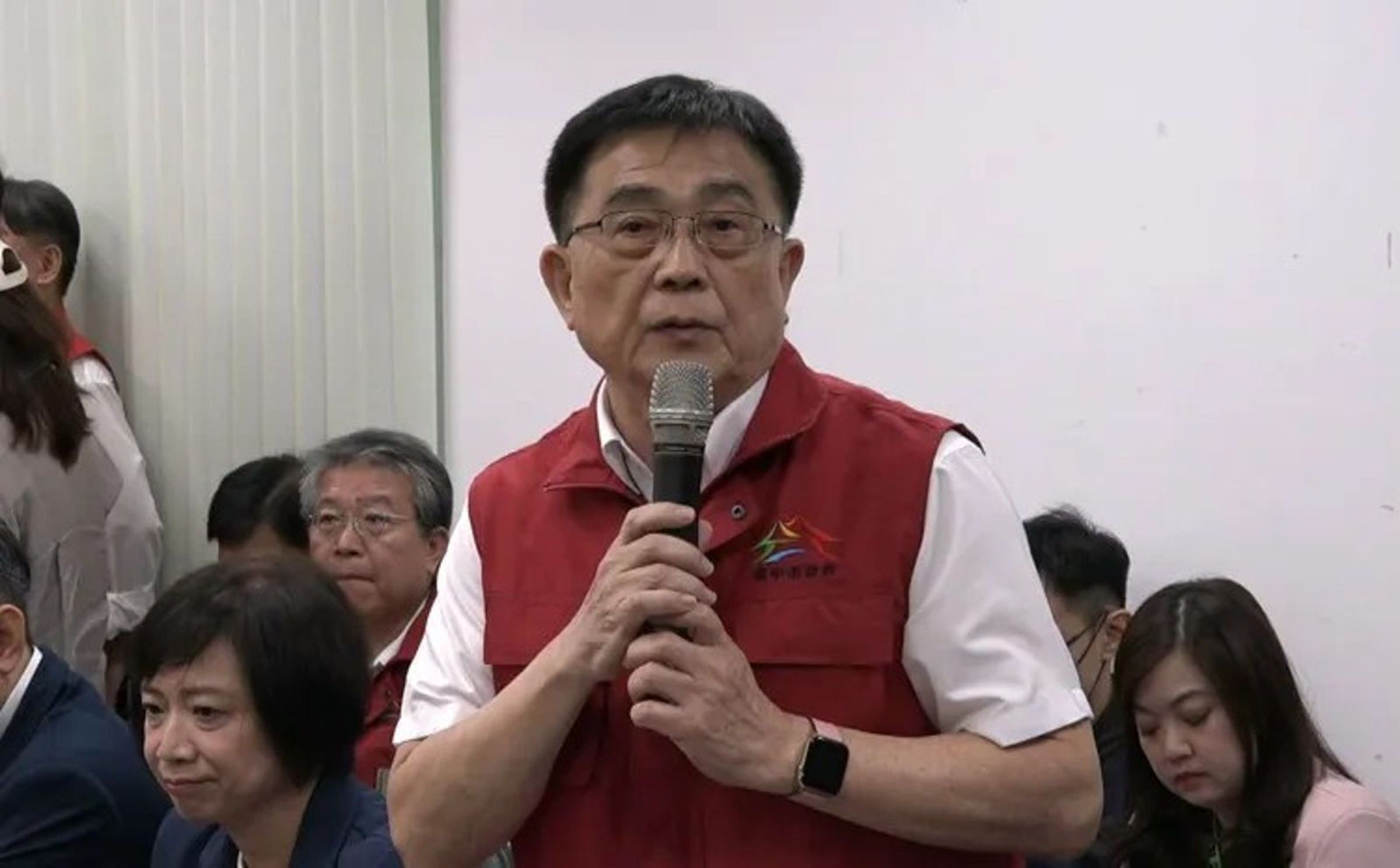 台中市農業局長張敬昌今日指出,涉事的王姓獸醫佐沒有執業執照,也沒到豬場看診過。(台中市政府提供)