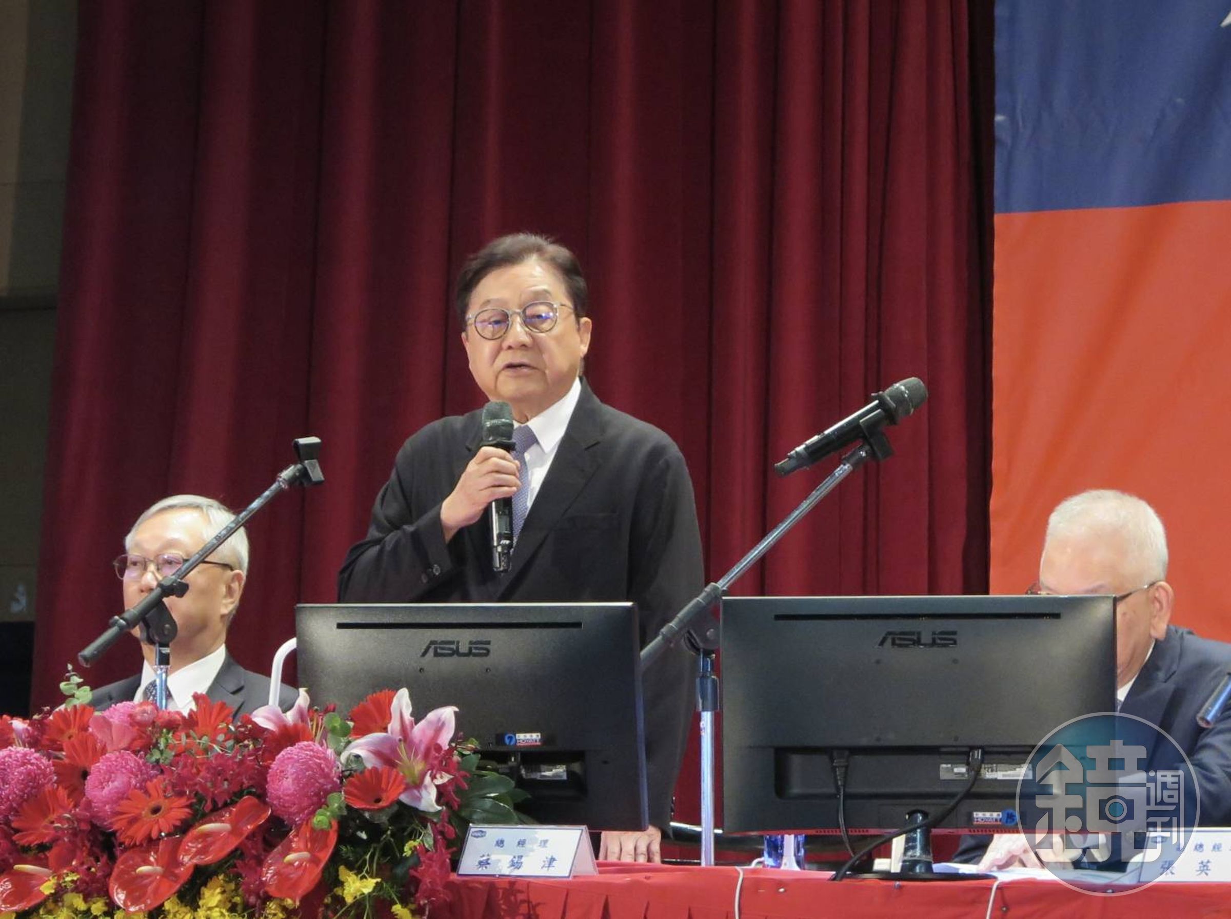 東聯化學5月19日舉行股東會,由副董事長席家宜主持。