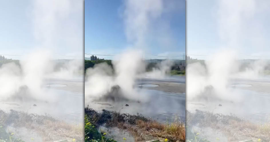 屏東泥火山今年首度噴發。（翻攝自許展維臉書）