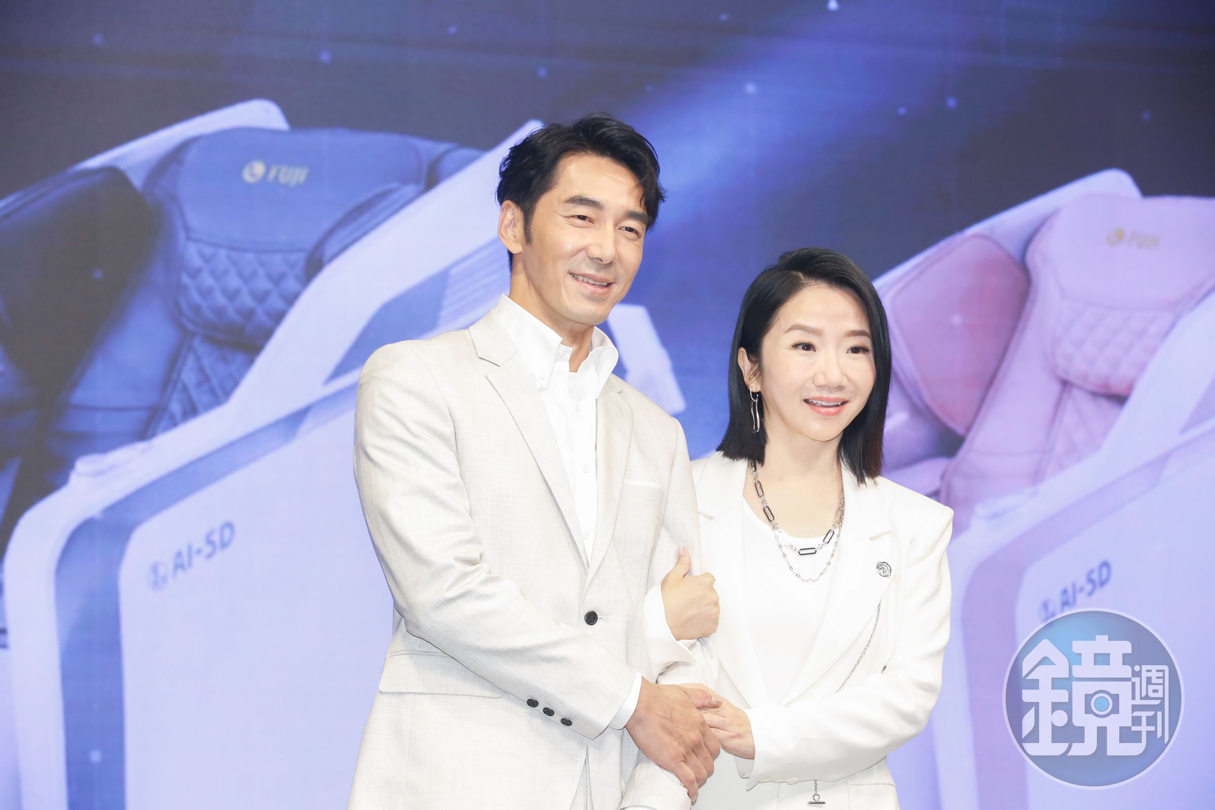 談陶晶瑩7月按讚蔣萬安貼文被出征,李李仁除了心疼妻子「就手滑按到啊!」不禁要問「台灣不是一個很自由民主的社會環境嗎?」(本刊資料照)