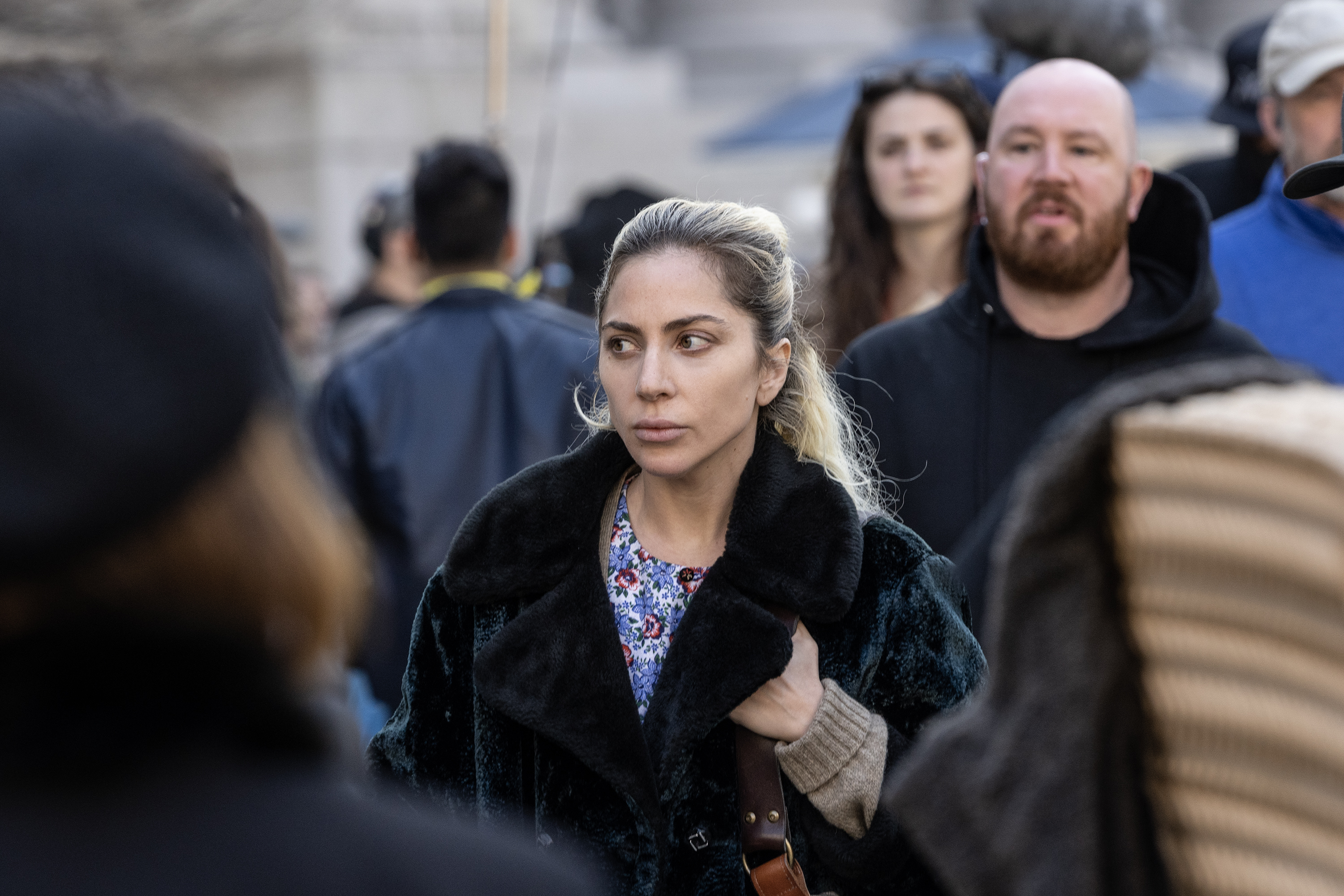 女神卡卡拍戲時不能叫她藝名、本名，只能稱呼她「莉」。（東方IC）