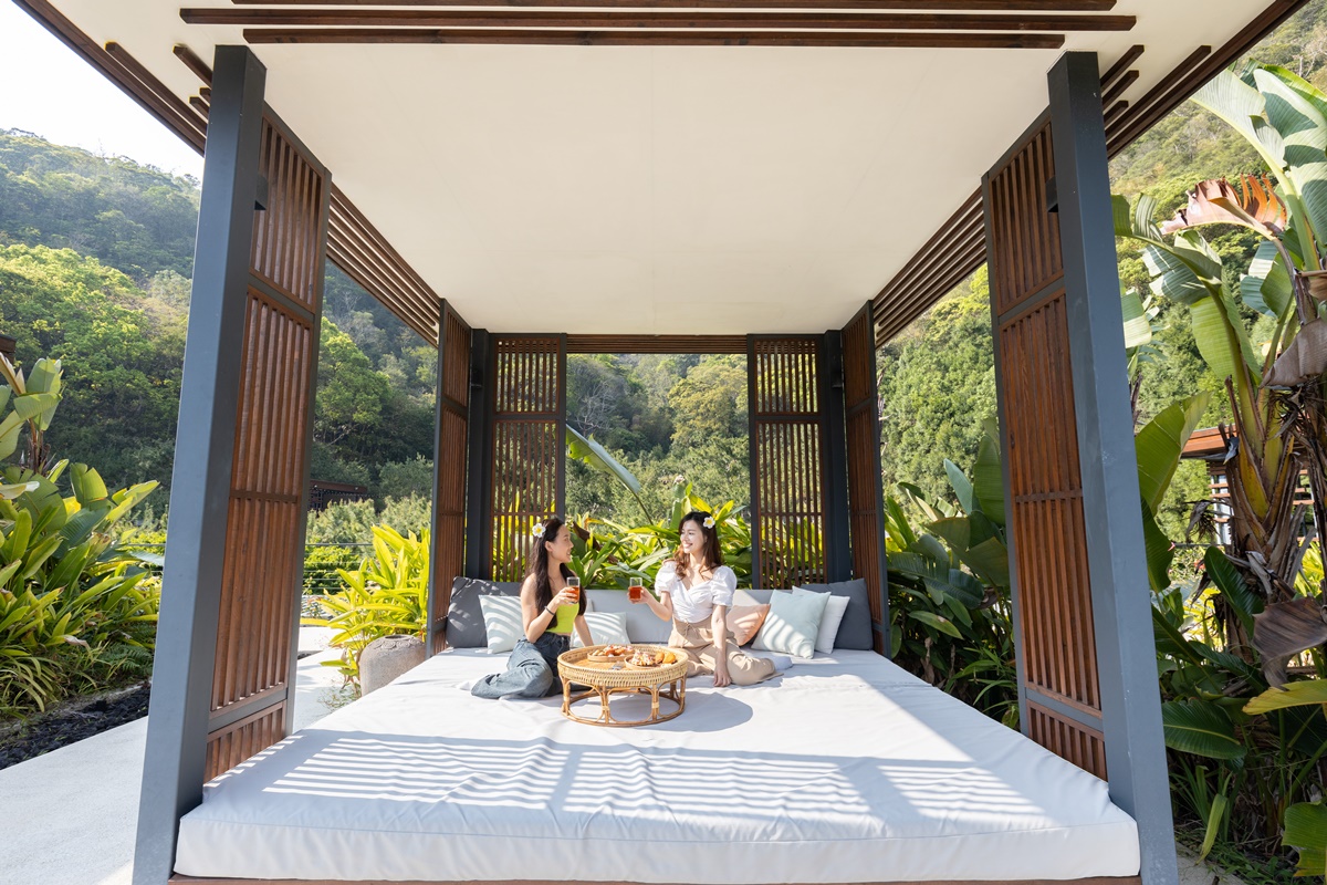 「The Bal'e Villas牛眠埔里」頂樓設有6座發呆亭，可以在這享用下午茶、曬日光浴。